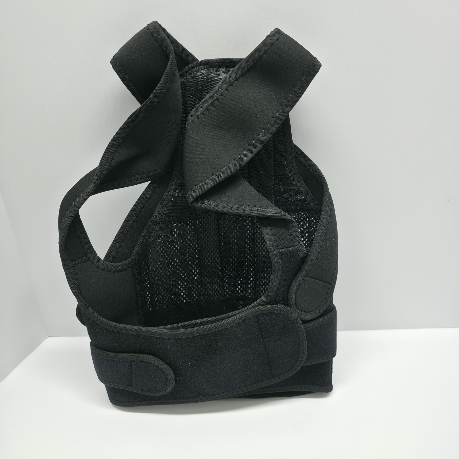 Larotsuba Posture Corrector-Black-Small-Shoulder/Back-Easy On/Off