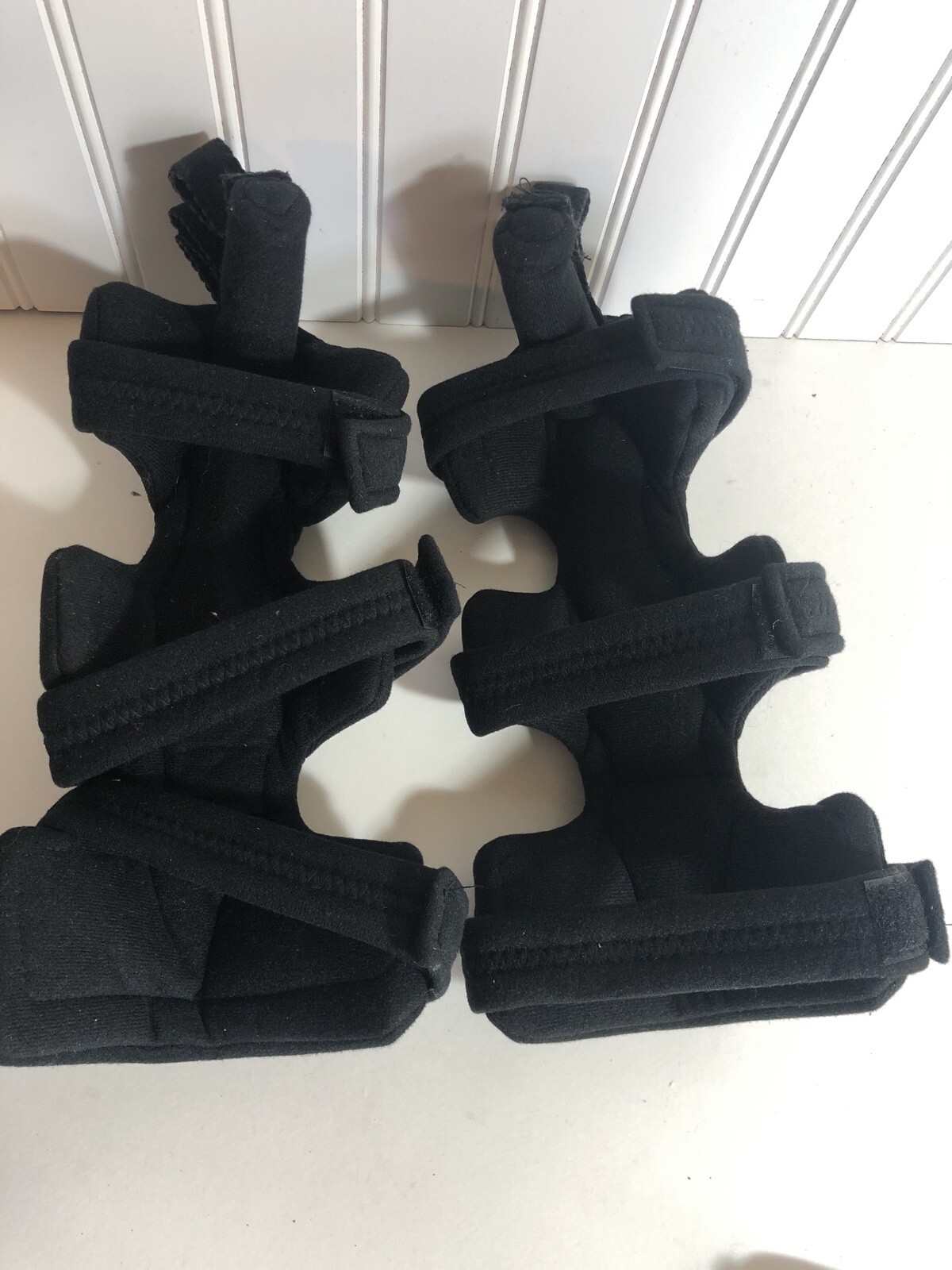 2 Comfortland Medical Endeavor Deluxe Wrist Hand Splint with Hand Grip
