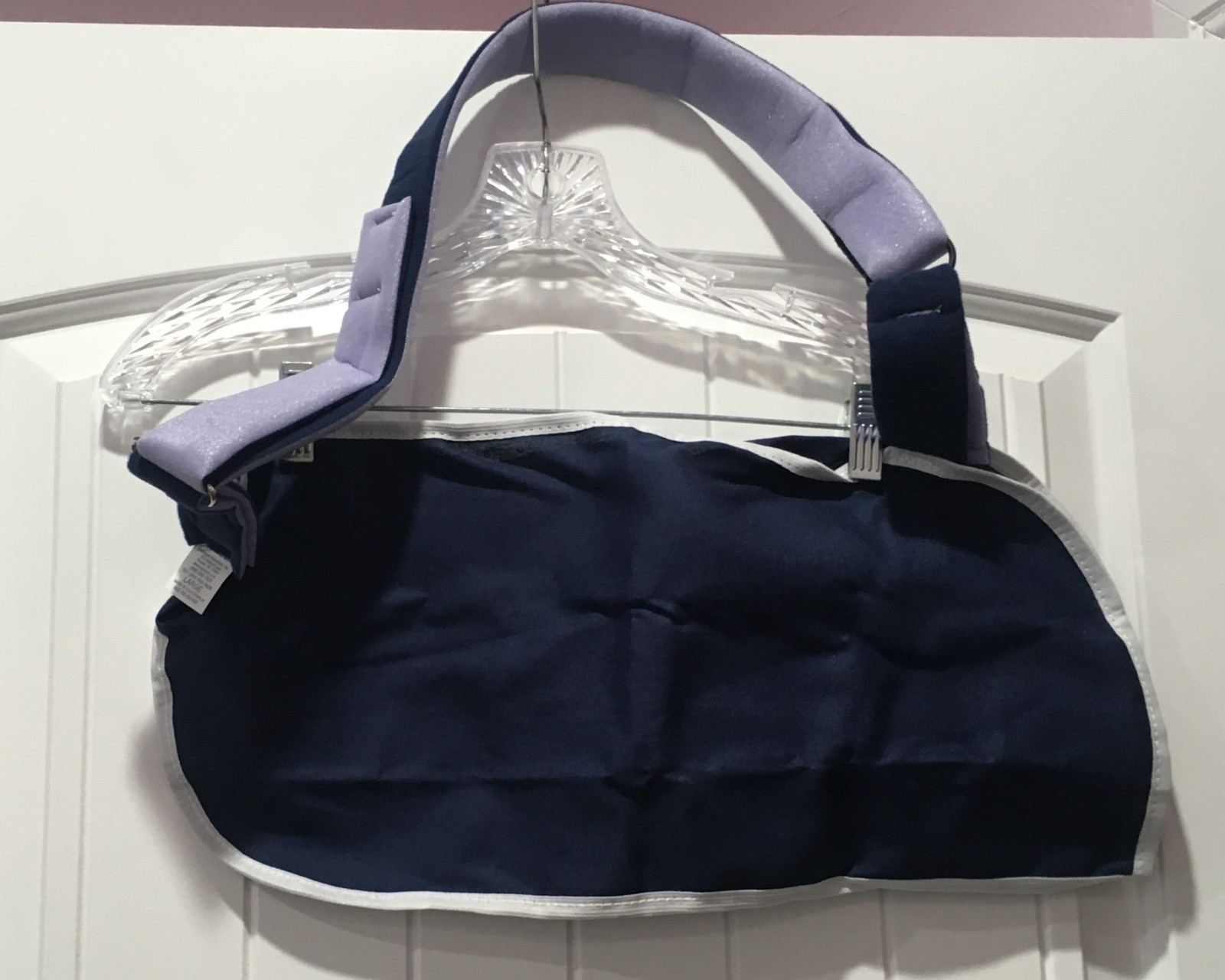 DEROYAL MEDICAL ORTHOPEDIC SHOULDER BRACE / ARM SLING / SIZE L ADJUSTABLE STRAP