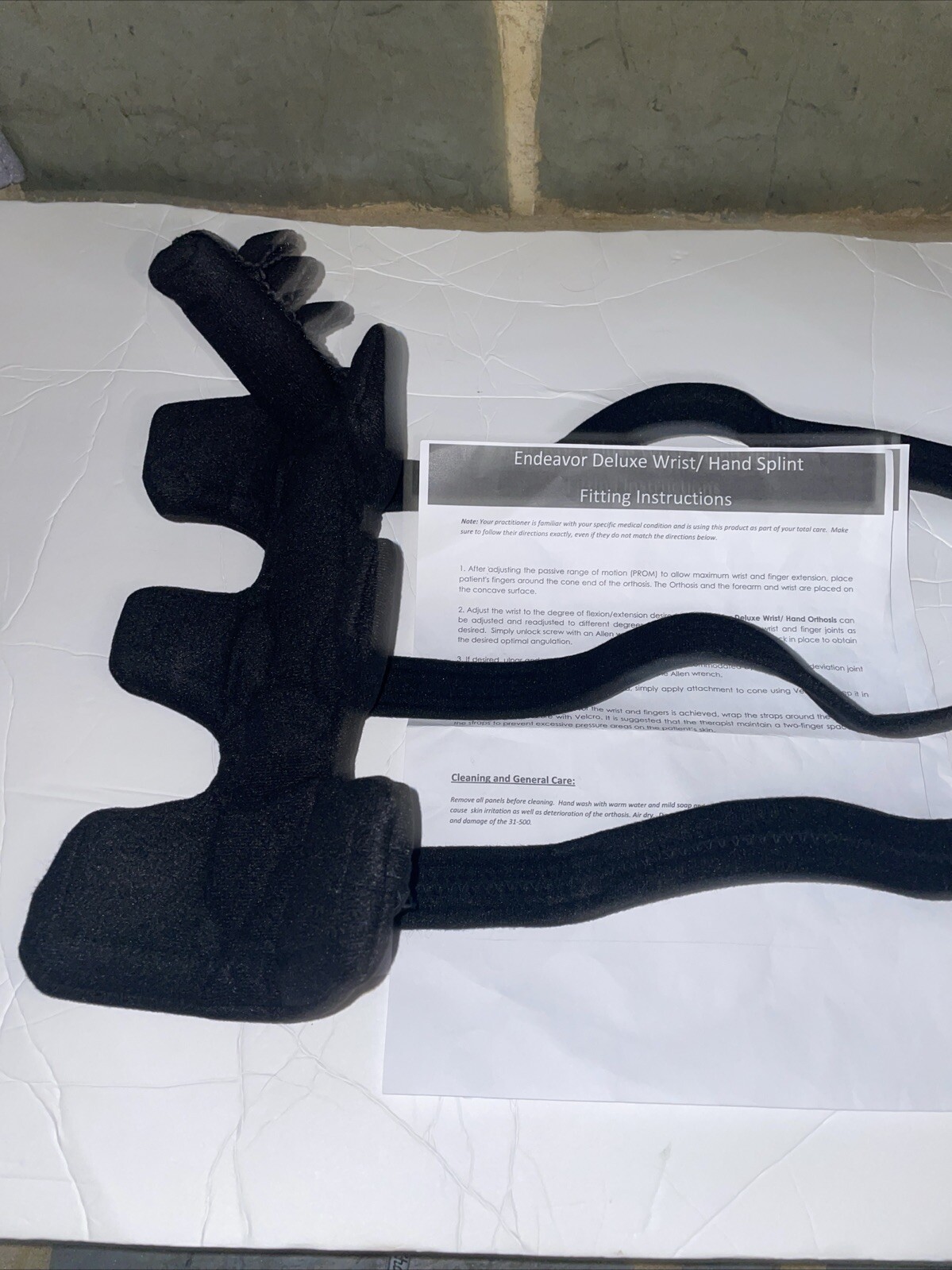 Advanced Ortho COMFY SPLINT Adjustable Universal Wrist splint 4100-E Hook Loop
