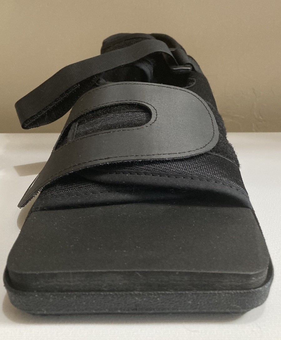 Breg Square Toe Post-Op Shoe Size MD