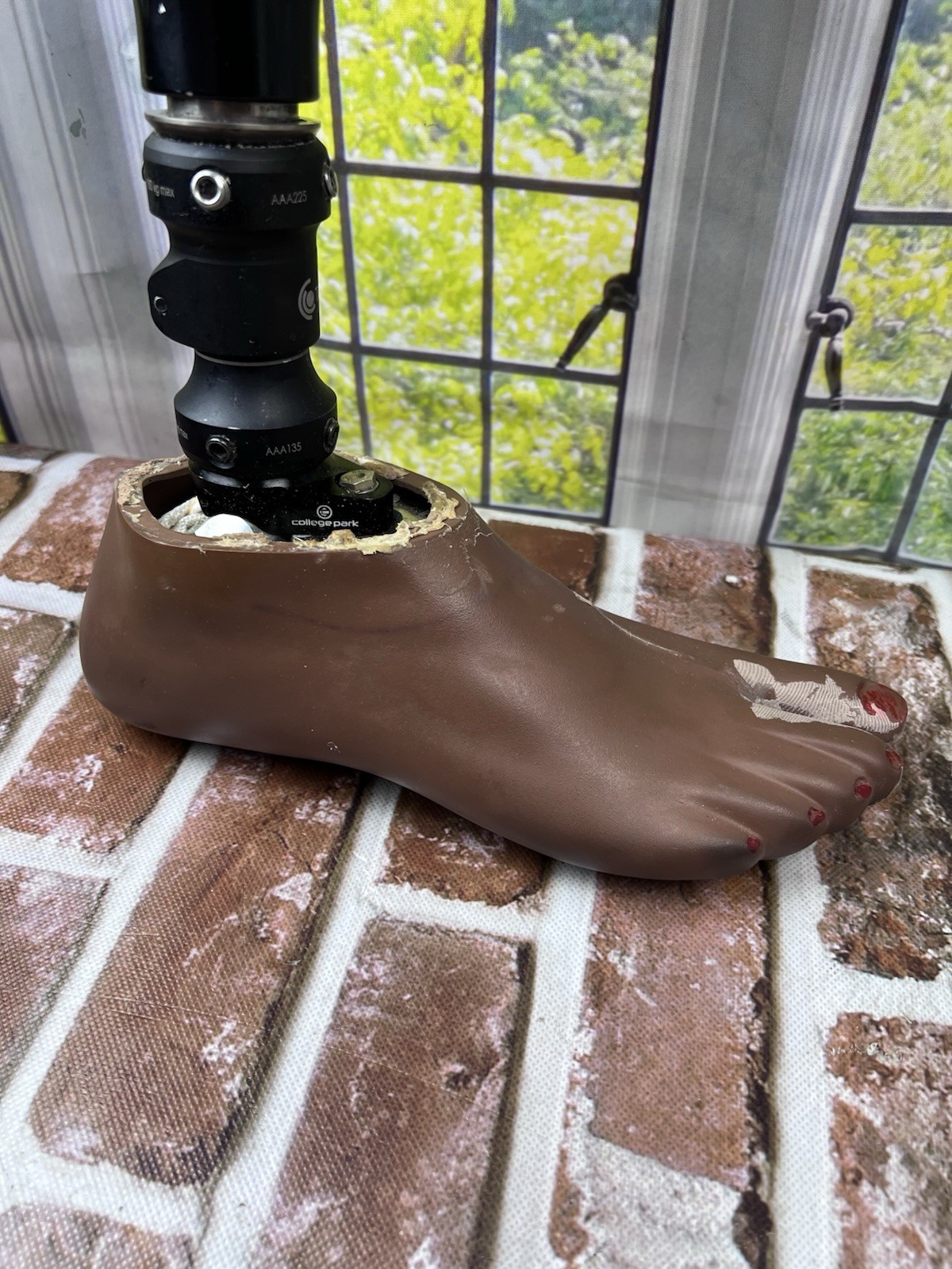 Complete Prosthetic Right Leg Knee WillowWood Limblogic Trulife