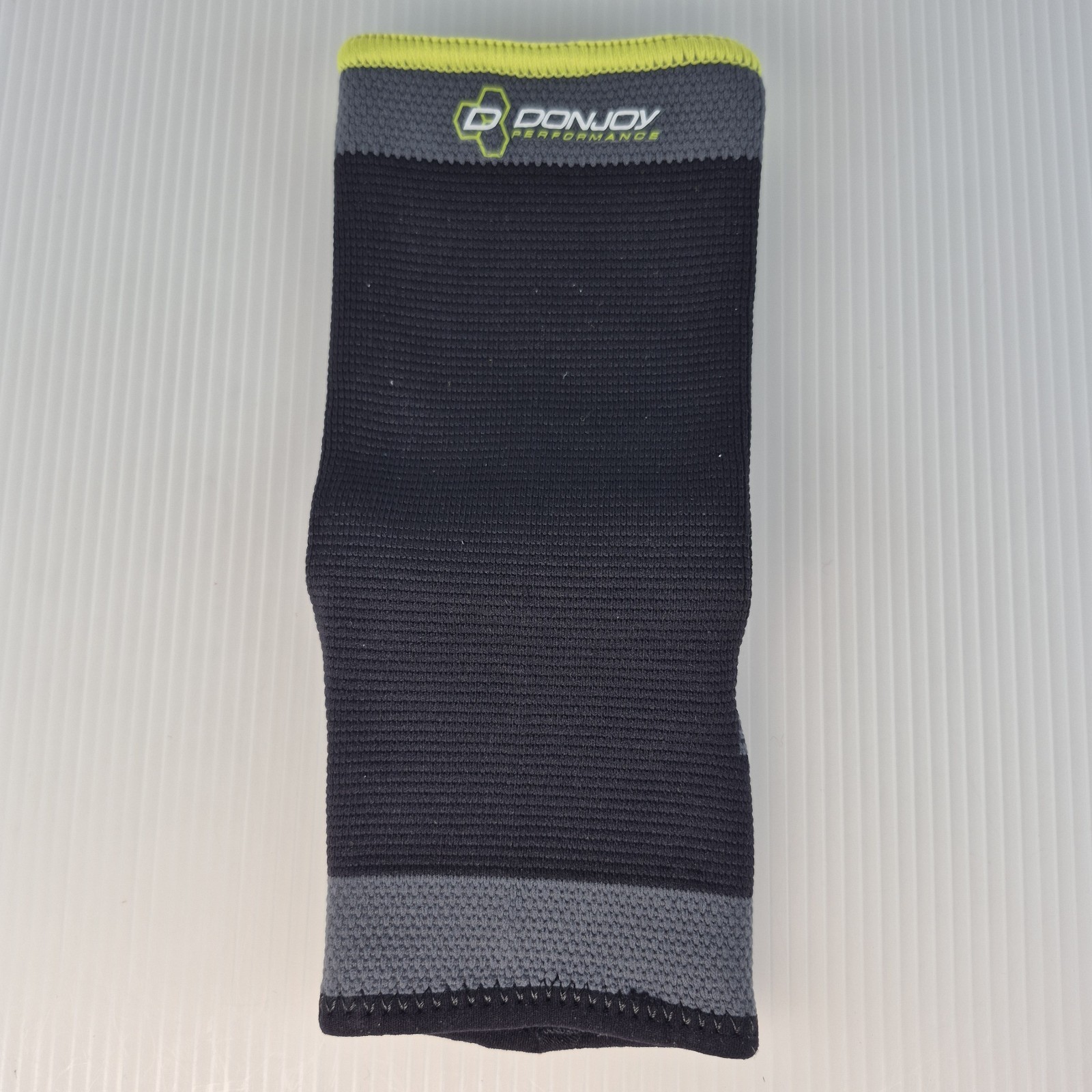 DonJoy Performance Ankle 4 Way Stretch Sleeve Stabilizer Size S New