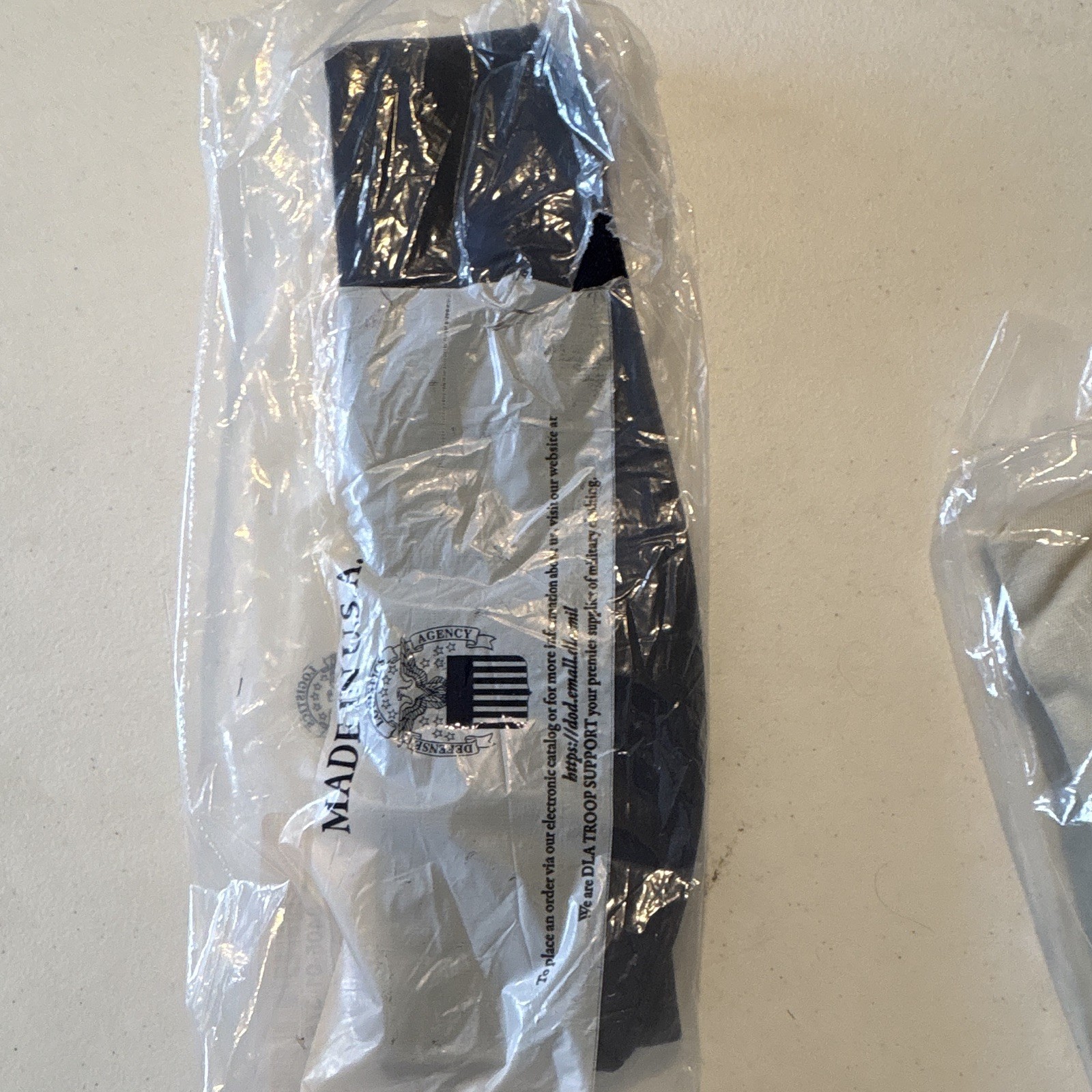 Knee Support Brace Adjustable Plastic Black/Gray Size 7 1/8 Made in USA