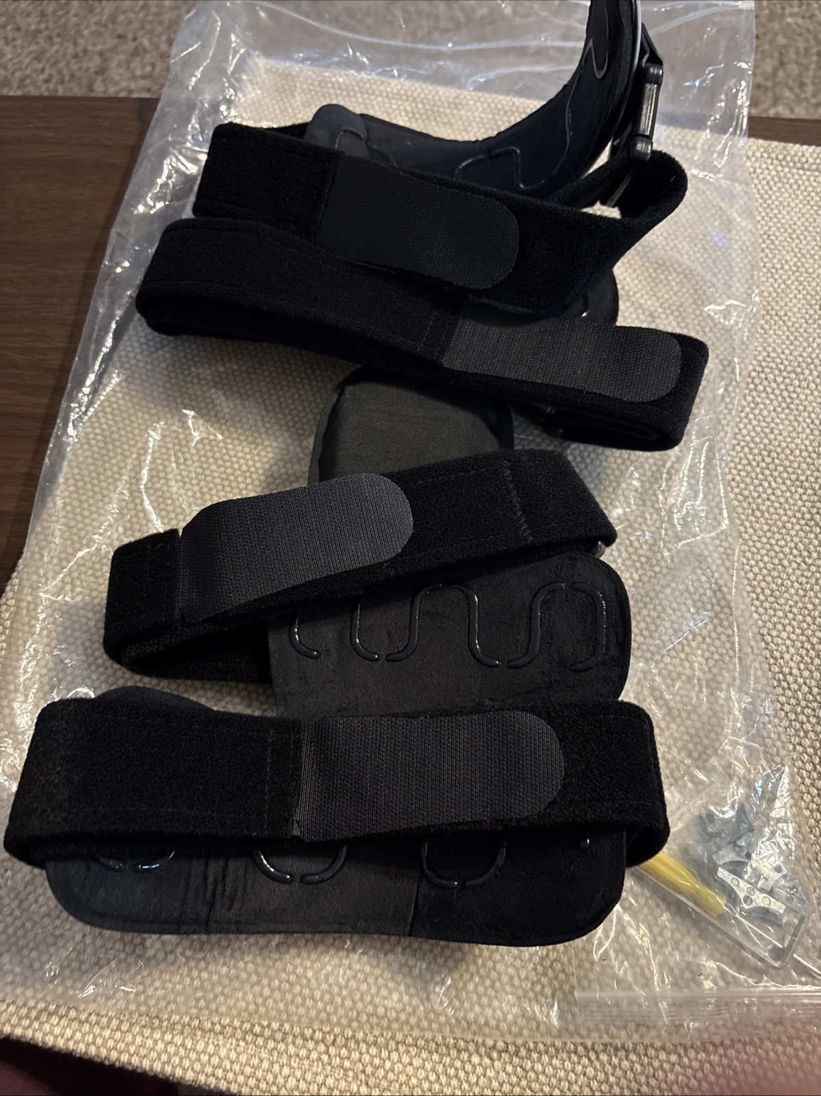 NIP Knee Brace Advanced Ortho Cobra Unloaded Knee Brace 900-L Left Medial
