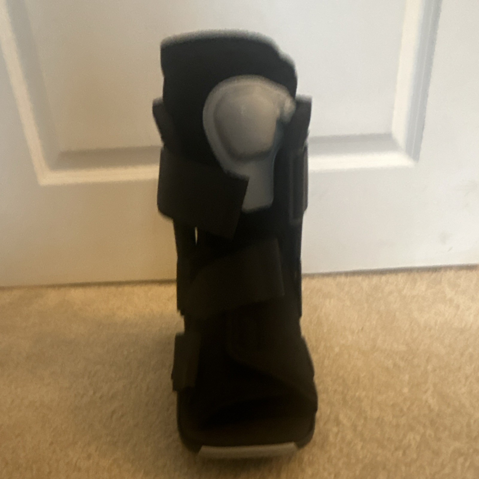 Ovation Medical Short Pneumatic Walker Boot Black Adjustable Size M 10105