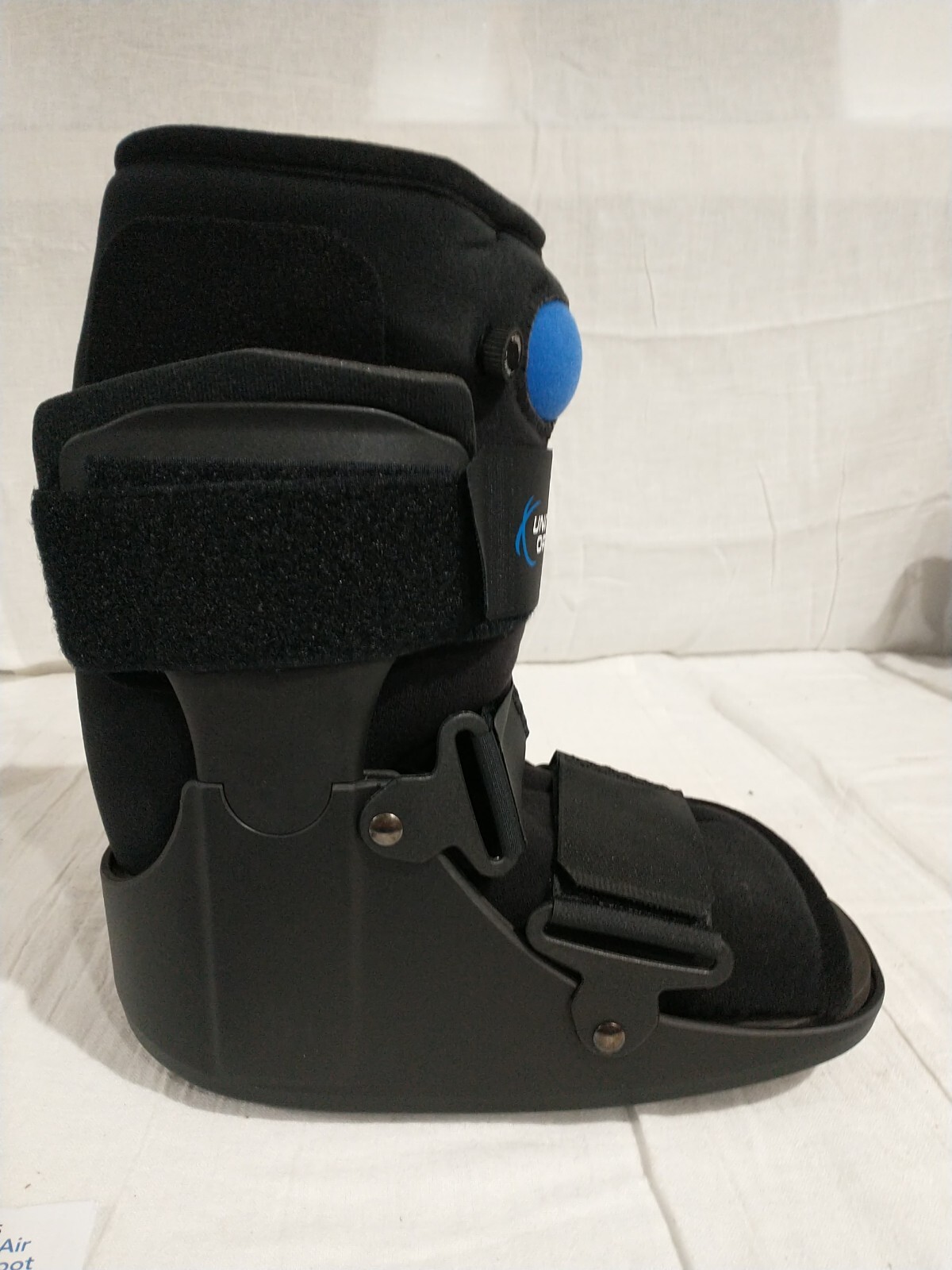 United Surgical Ortho Short Air Cam Walker Fracture Boot, Black Small