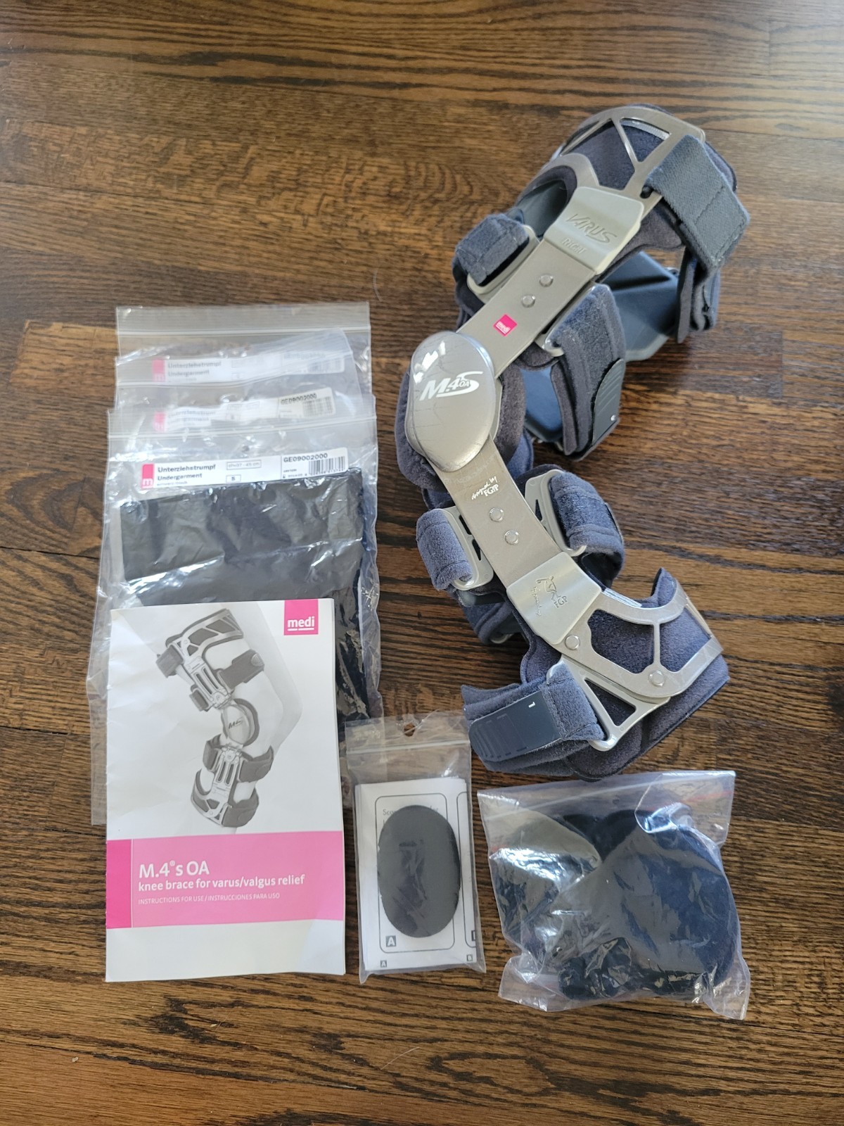 Medi Ortho G527203 Ortho Knee Grey M4S OA Comfort Size Small Right VARUS