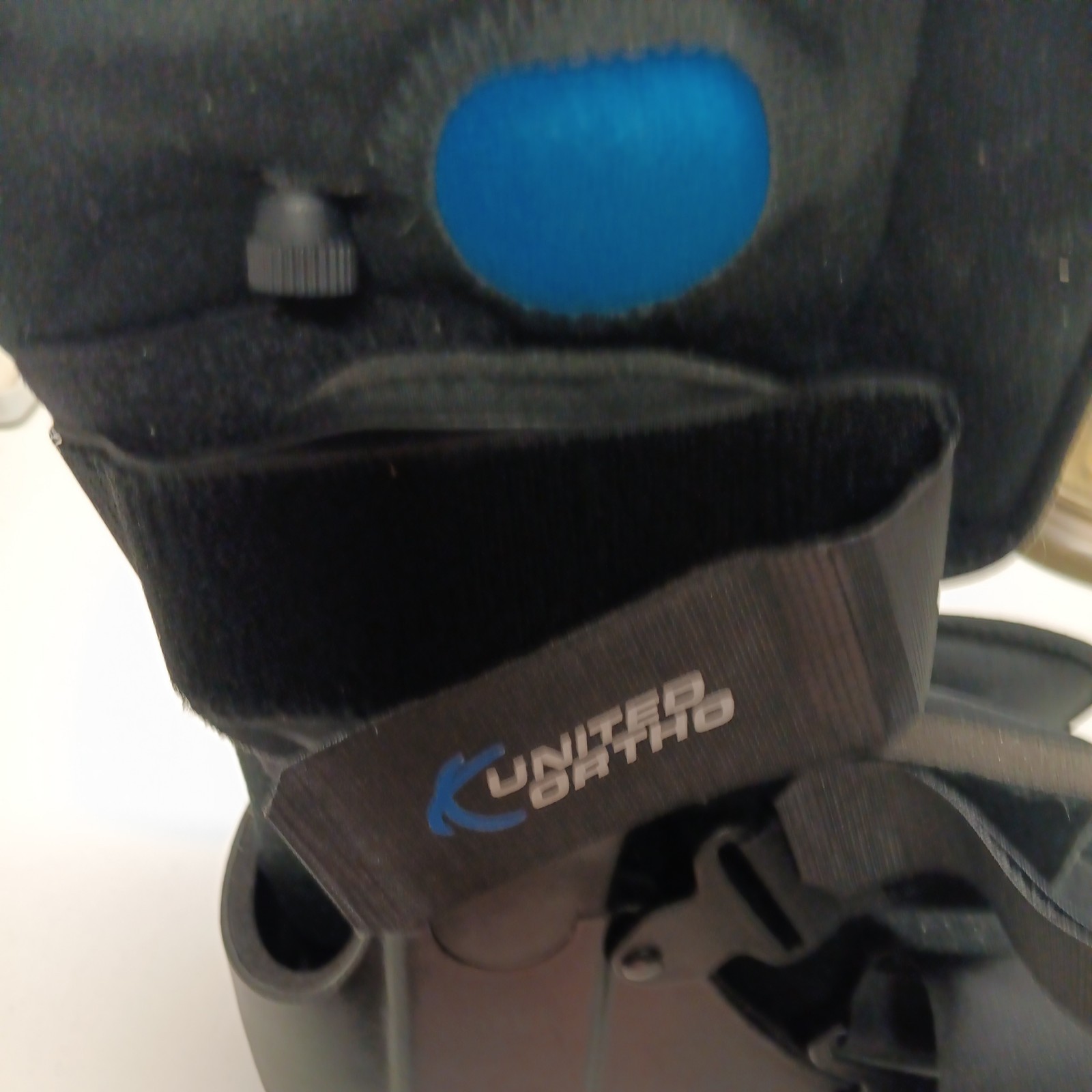 United Ortho Short Air Cam Walker Fracture Boot, Small, Black