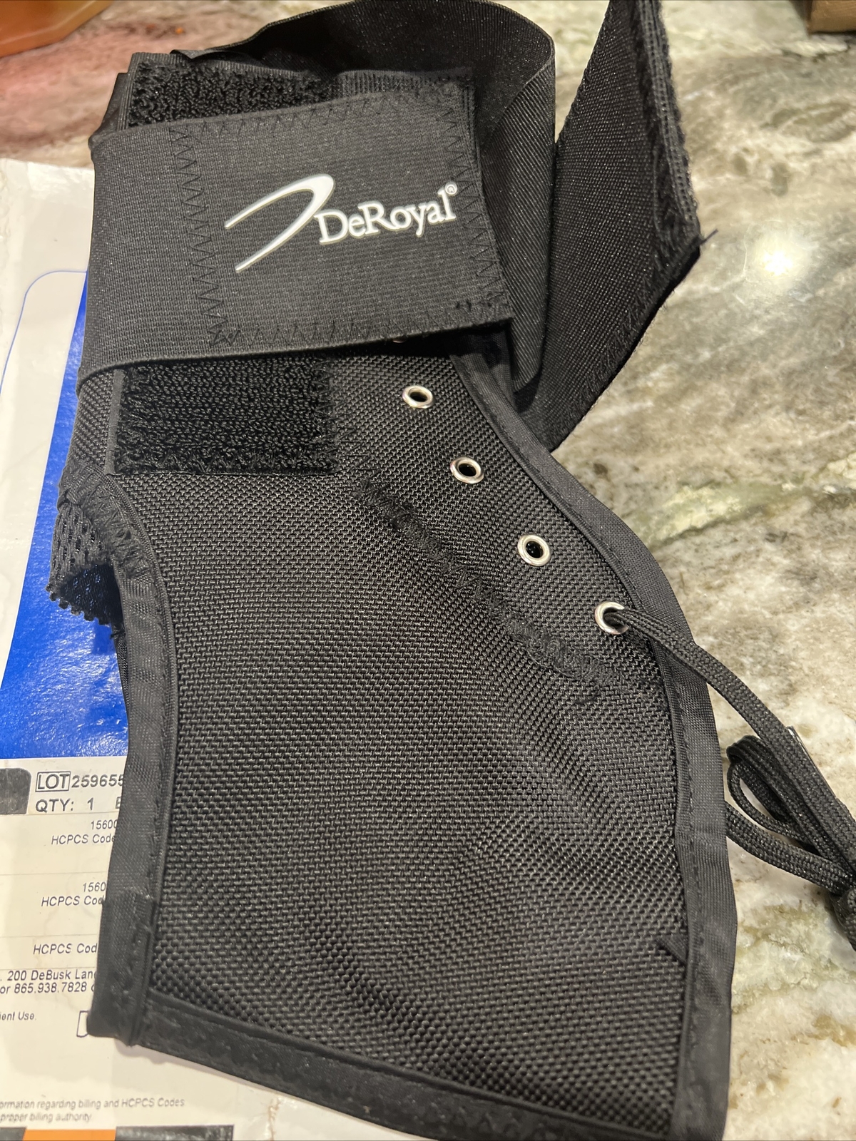 DeRoyal BRACE ANKLE SPORT II Universal Right /Left NYLON 15600007
