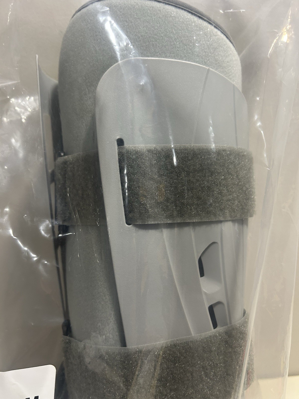 New Breg BL514005 Genesis 4 Strap Tall Walker Size Medium