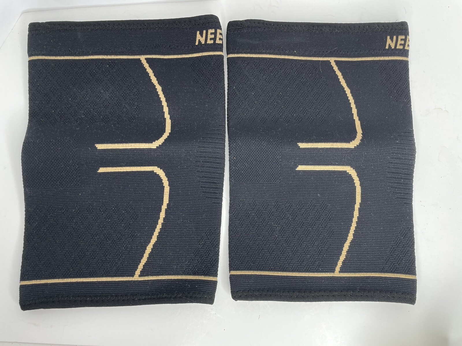 2 Neenca Knee Brace Professional Sport Protection Series Size XL Black Copper