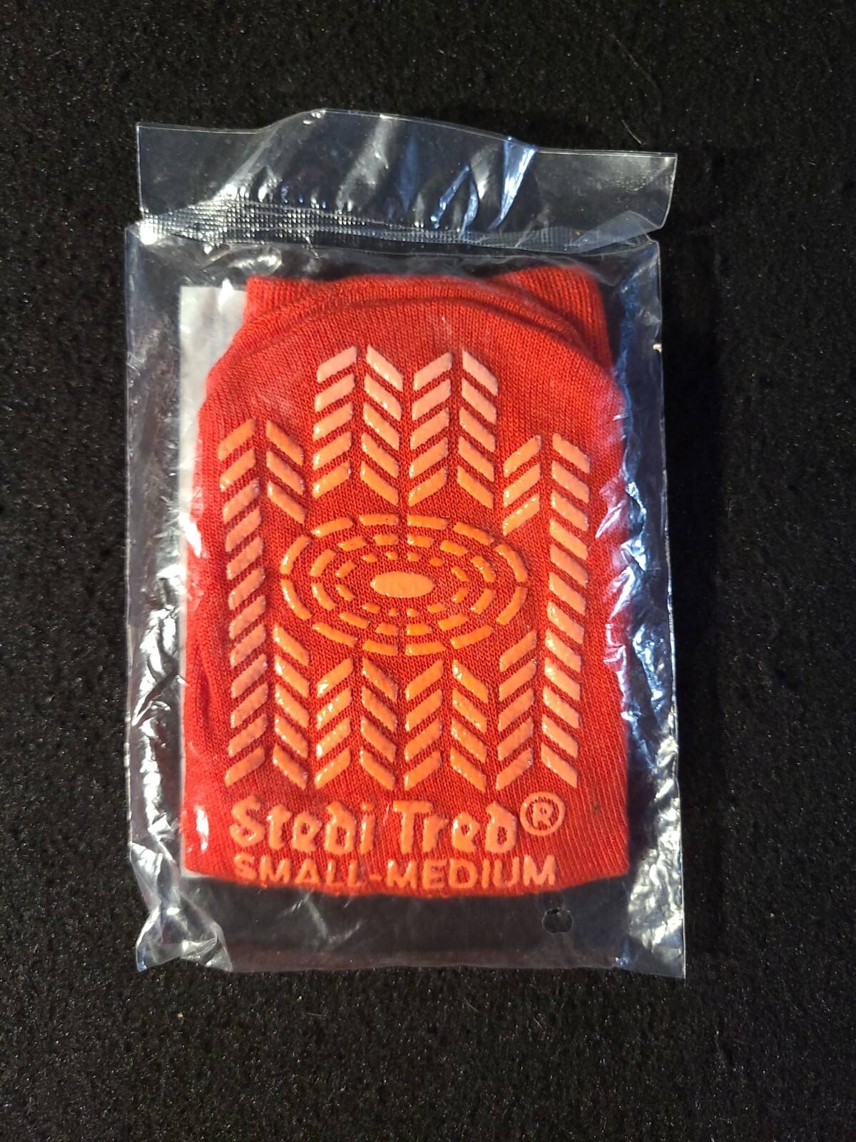 Small-Medium Stedi Tred Fall Socks Red Fall Prevention 1 Pair Latex Free New