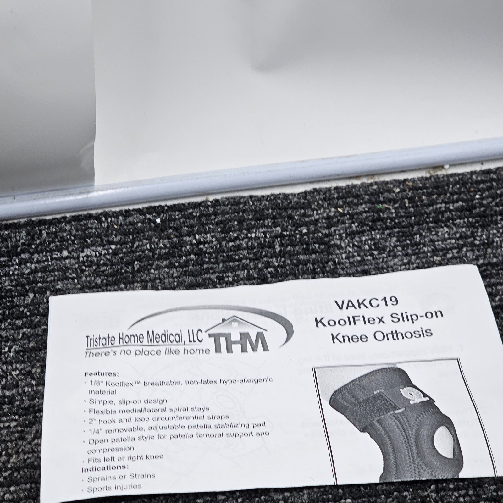 THM VAKC19 XS KoolFlex Slip-on Knee Orthosis / 2″ hook and loop Strap