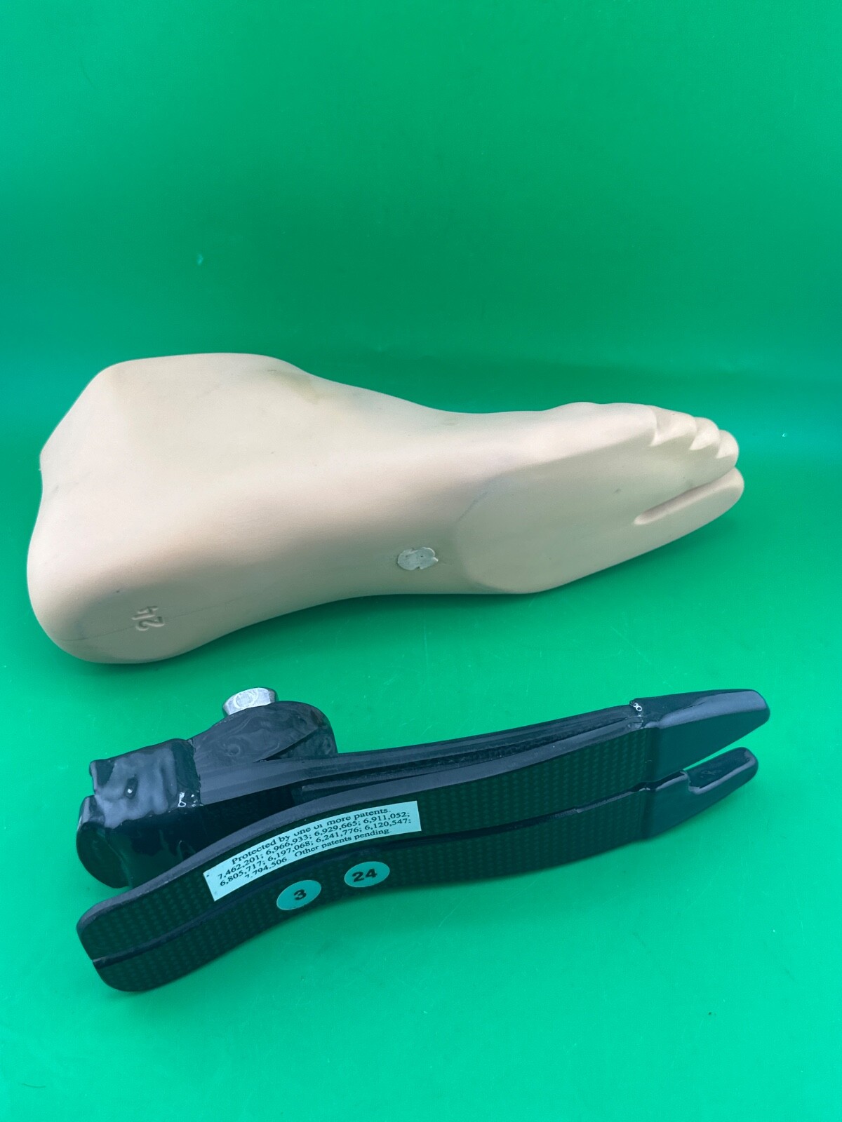 Freedom Innovations Pacifica Prosthetic Foot. Size 24. Category 3, Right Foot