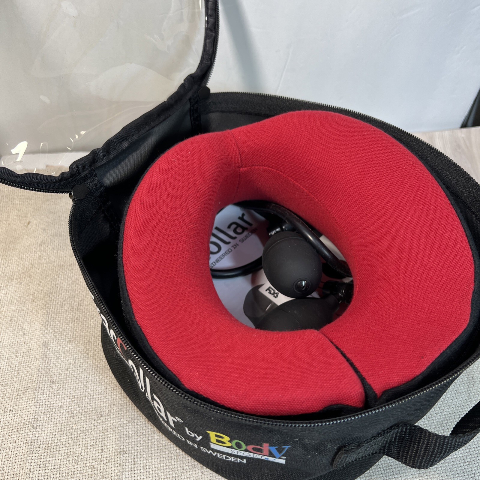 TracCollar Inflatable Cervical Traction, Small/Medium by Body Sport Sweden.