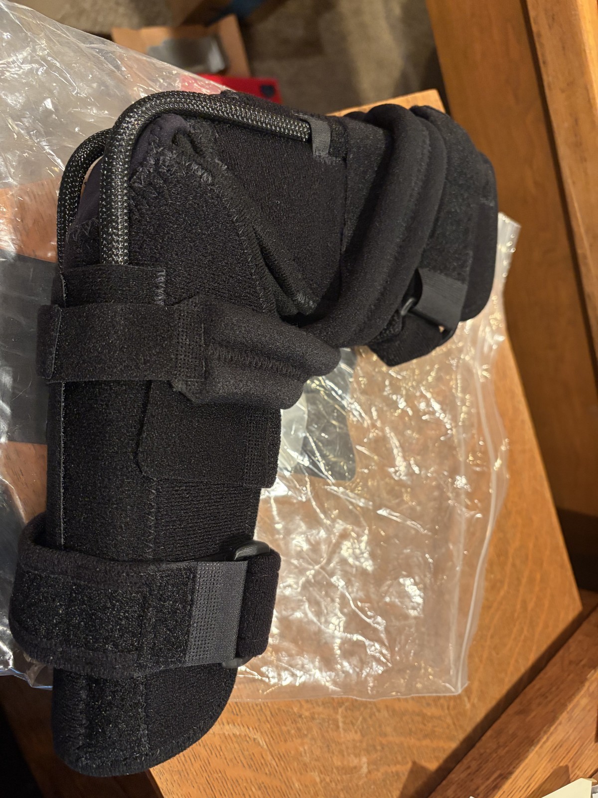 Hely & Weber 5612-L Tiny Cast Away Large