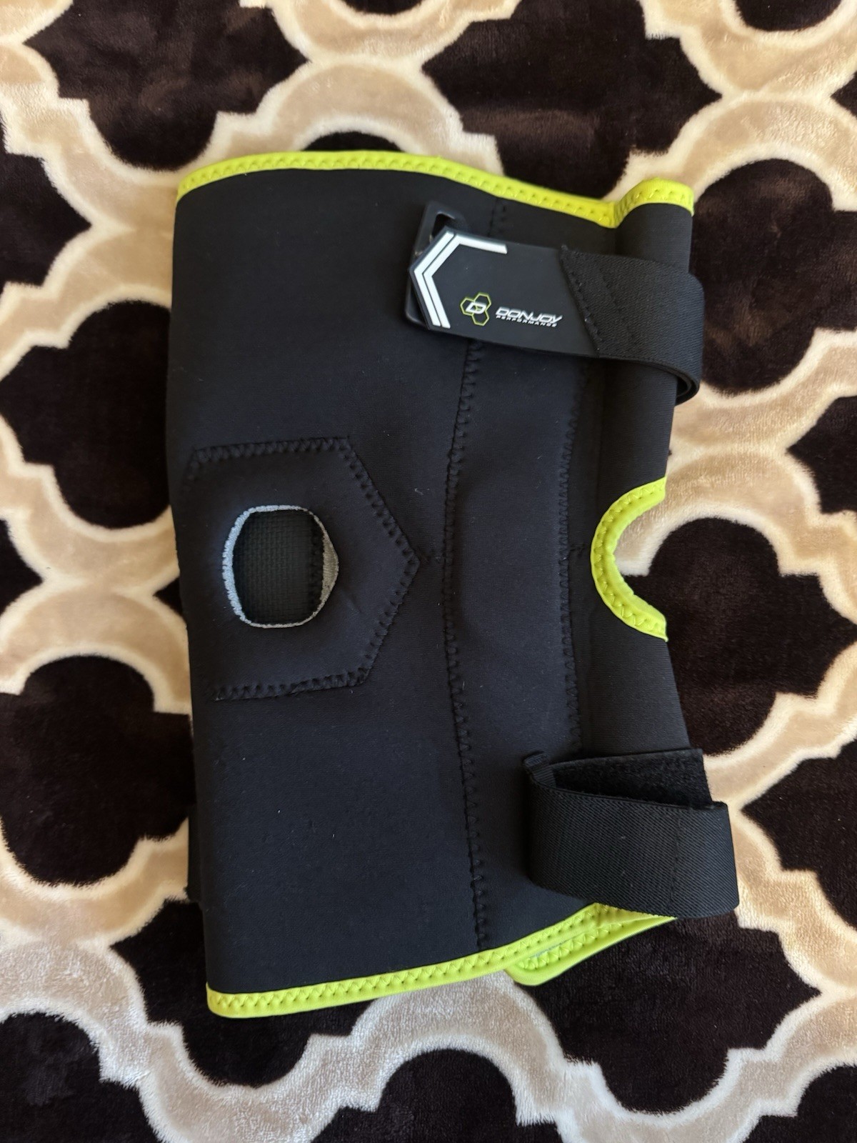 DonJoy Performance Bionic Comfort Hinged Knee Brace, Size L/Xl