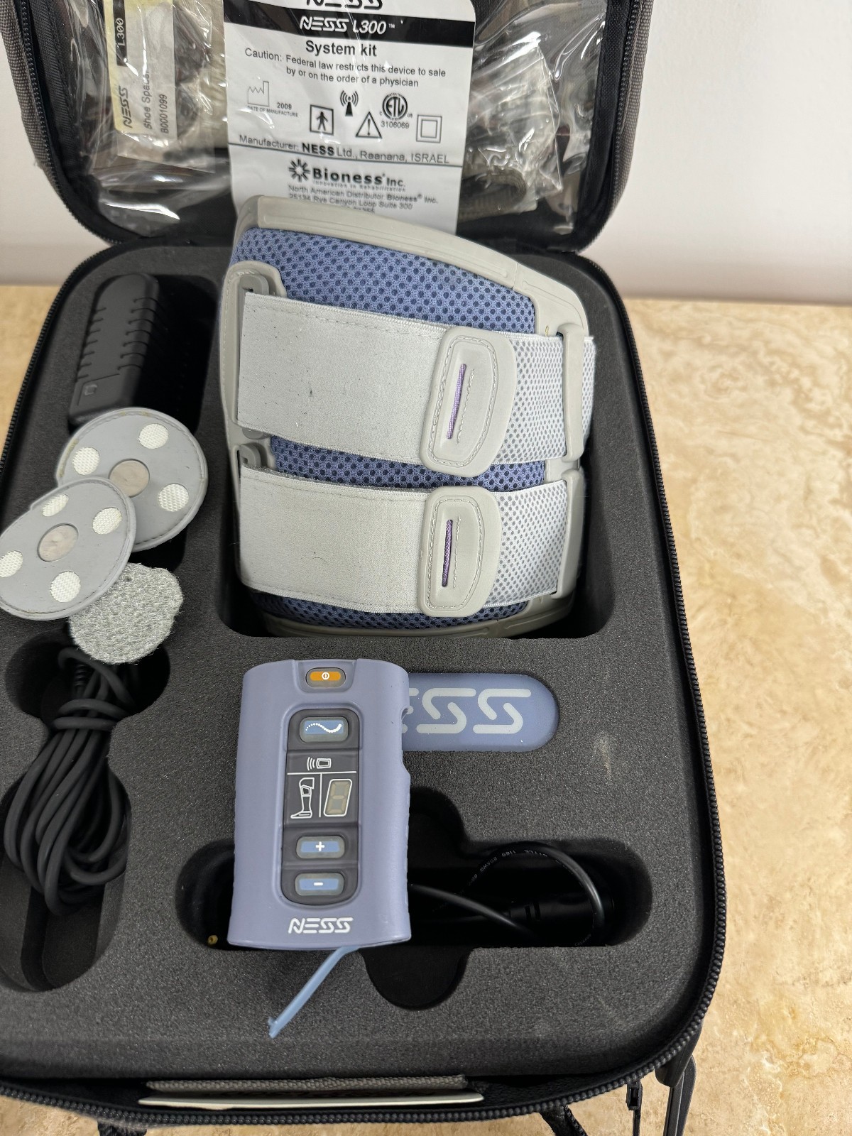 Bioness Ness L300 Leg/Foot Drop System Kit Left Lower Pads and Charger #18216