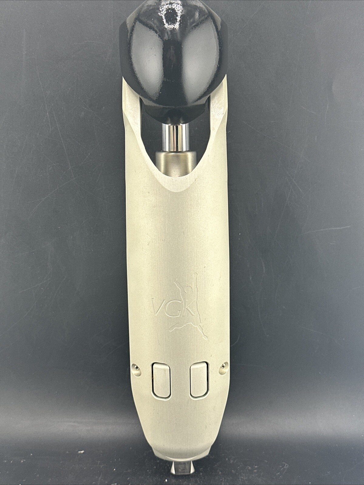 VGK knee, prosthetic Knee. Great Condition. Very Good Knee. Flawless Cond