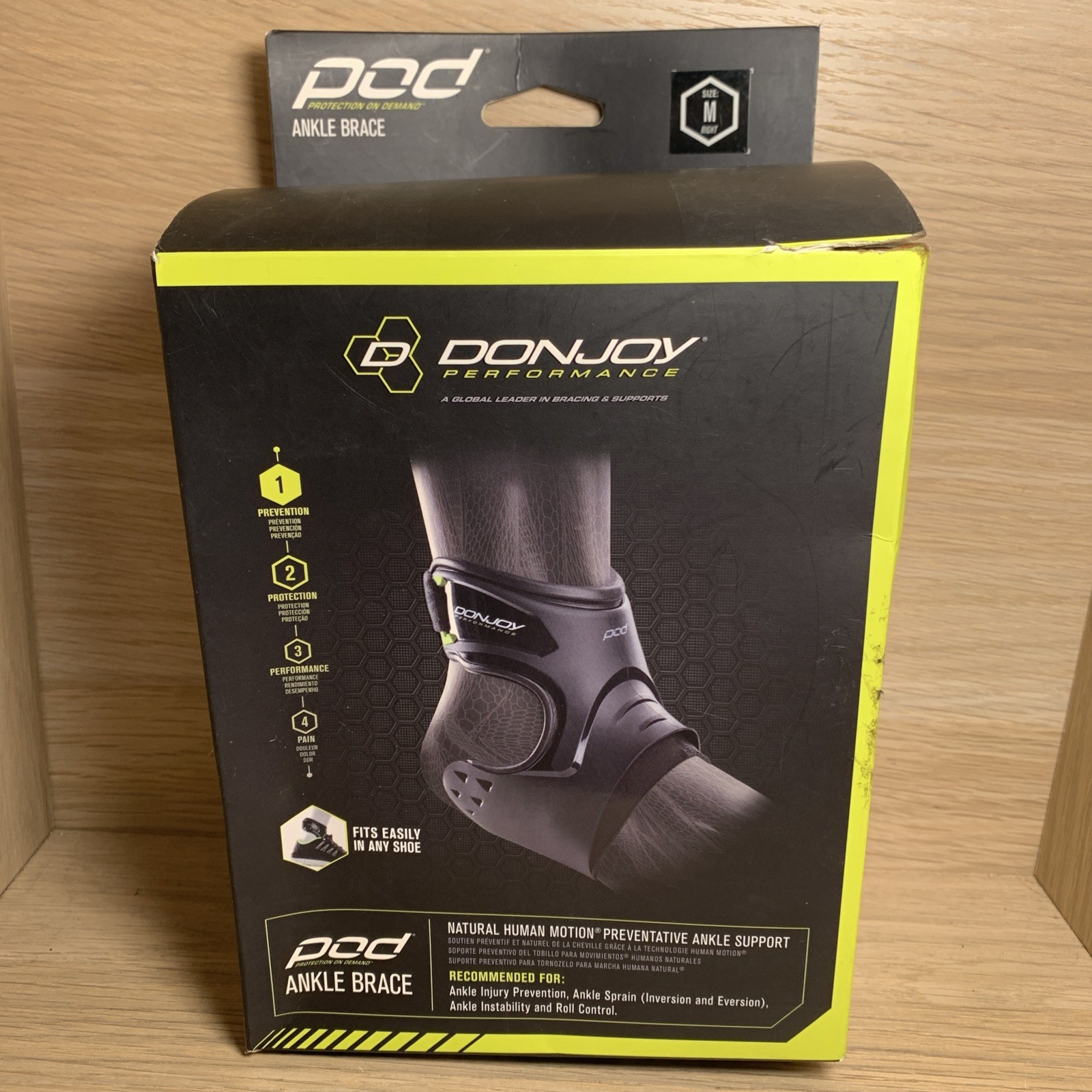 NEW M RIGHT DonJoy Performance Pod Ankle Brace Right/Medium Black Support