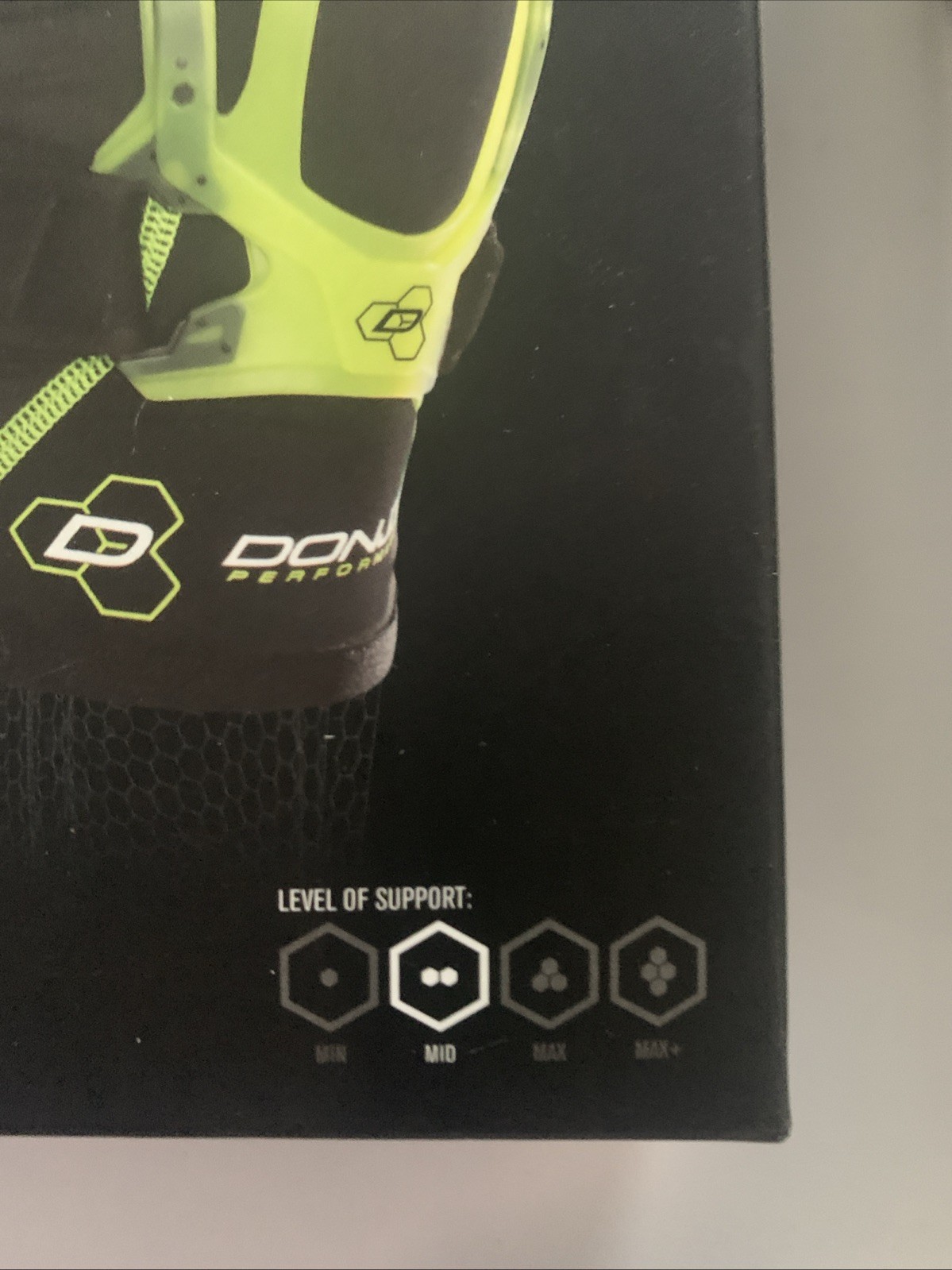 2 Pack – DONJOY PERFORMANCE Webtech Short Knee Brace (Green, Small)