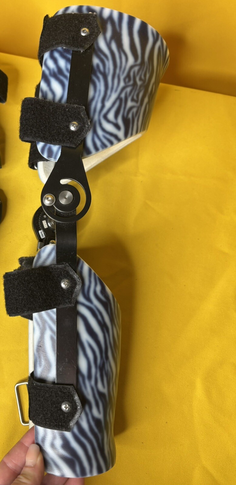 KS1R Ultraflex Custom Knee Right Leg Orthotic Brace Zebra Print