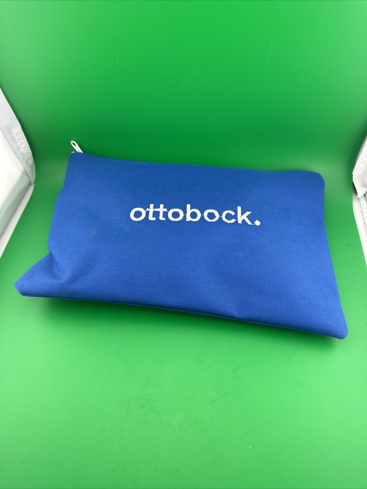 Ottobock Otto Bock Fitting Kit. Socks Sheaths Urethane Dots Carrying Bag