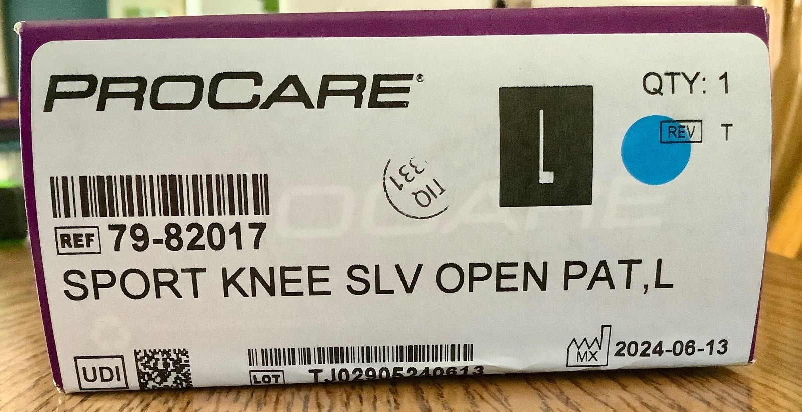 SPORT KNEE SLEEVE, LARGE, OPEN PATELLA, BLACK, WITHOUT STAYS, NEW IN PACKAGE