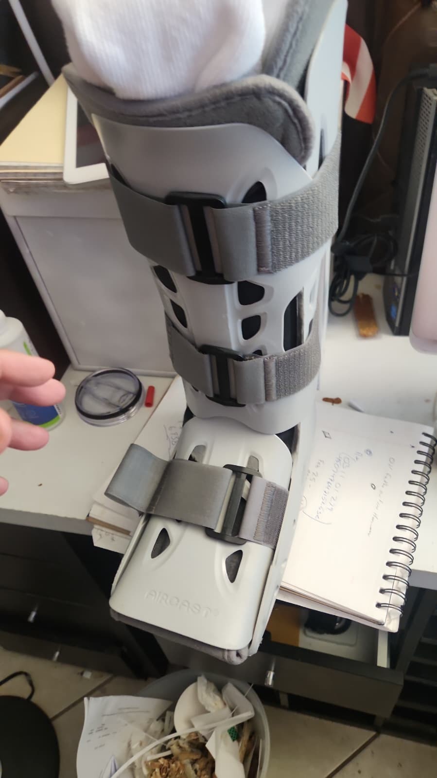 Aircast AirSelect Elite Walking Boot Pneumatic Orthopedic Cam Walker Medium