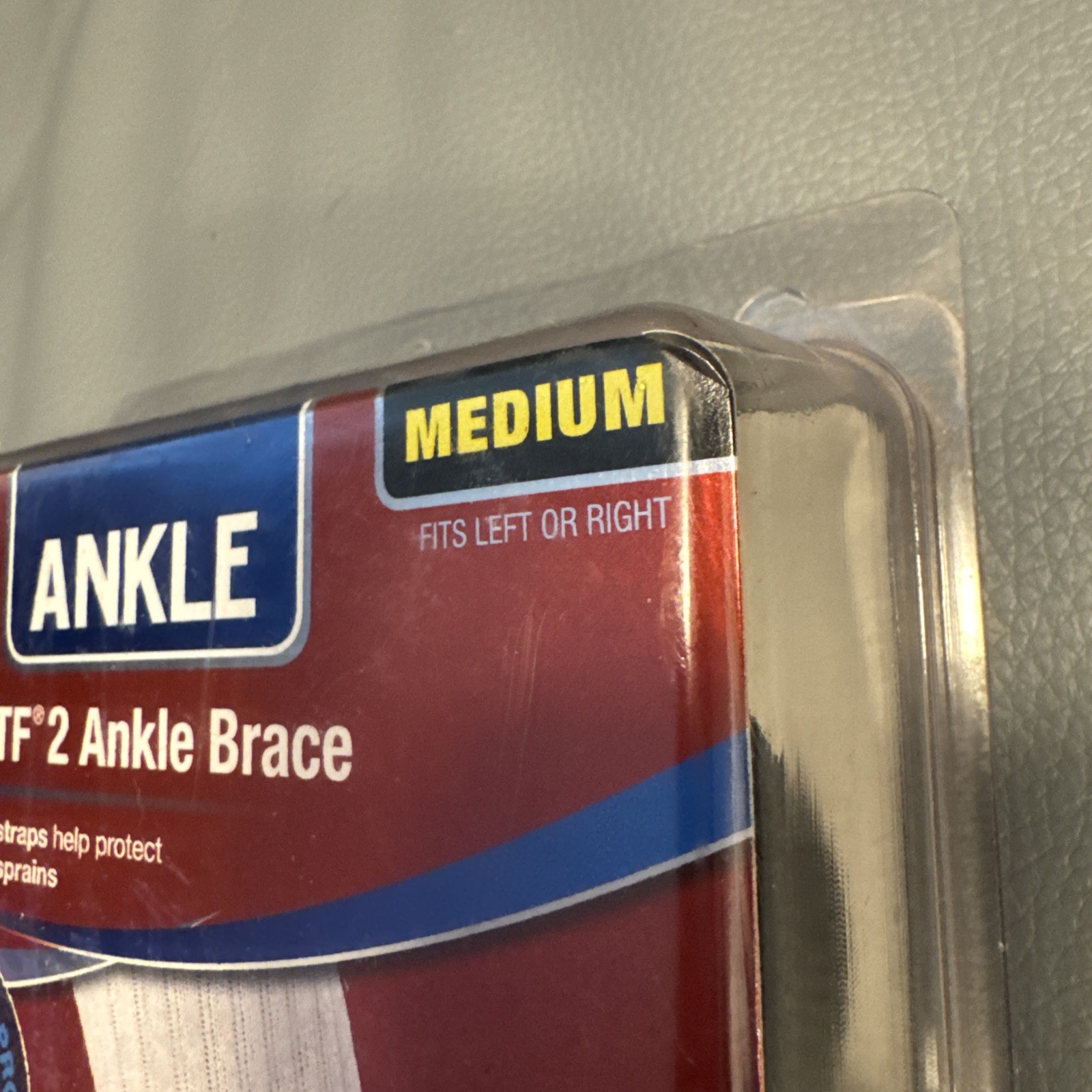 Mueller Sports Care ATF 2 Advance Ankle Support Brace Black Size: Medium- NEW