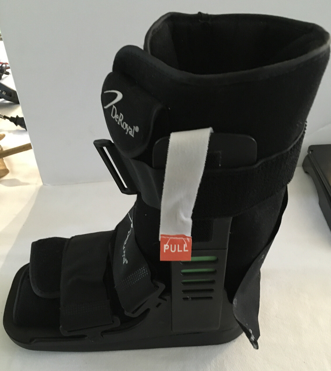 Orthopedic Tall Walking Boot with Inflatable Air Pump for injured foot