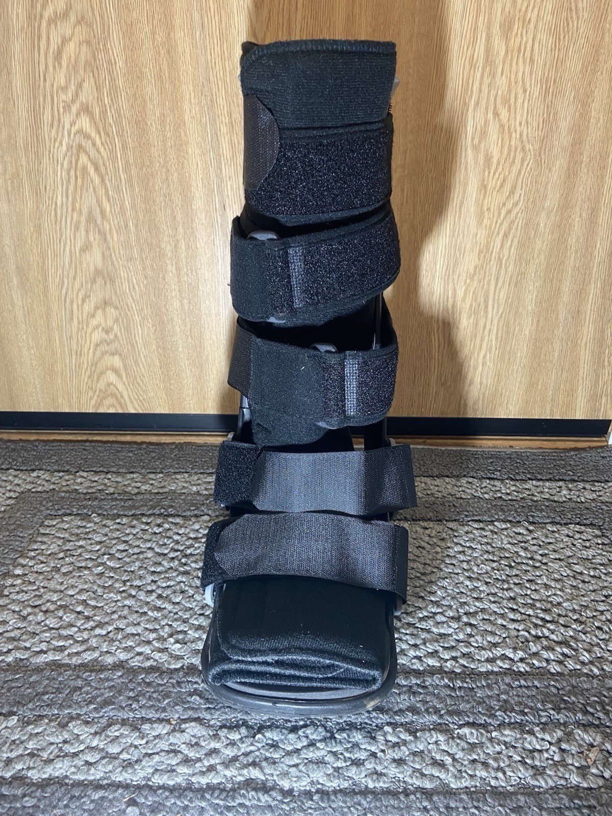 Darco XL Pro Adjustable Walking Boot Foot/Ankle Immobilizer, Minimal Wear n Tear