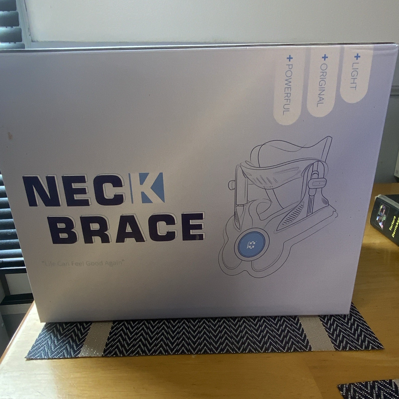 Neck Air Traction Brace, Manual Pump & Pressure Gauge, One Size, Black