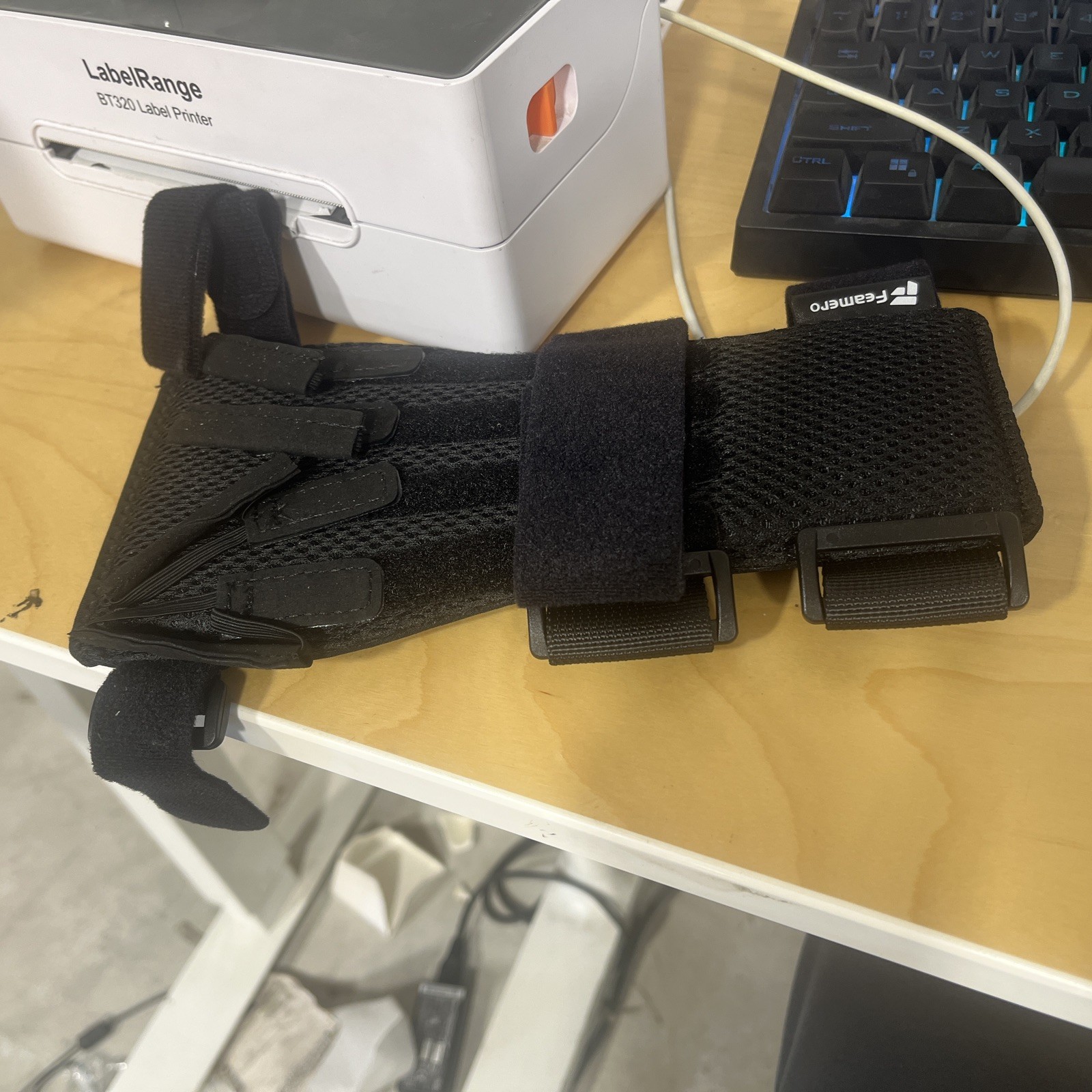 Feamero Radial Nerve Palsy Splint, Adjustable Finger Extension Brace, Lift El…