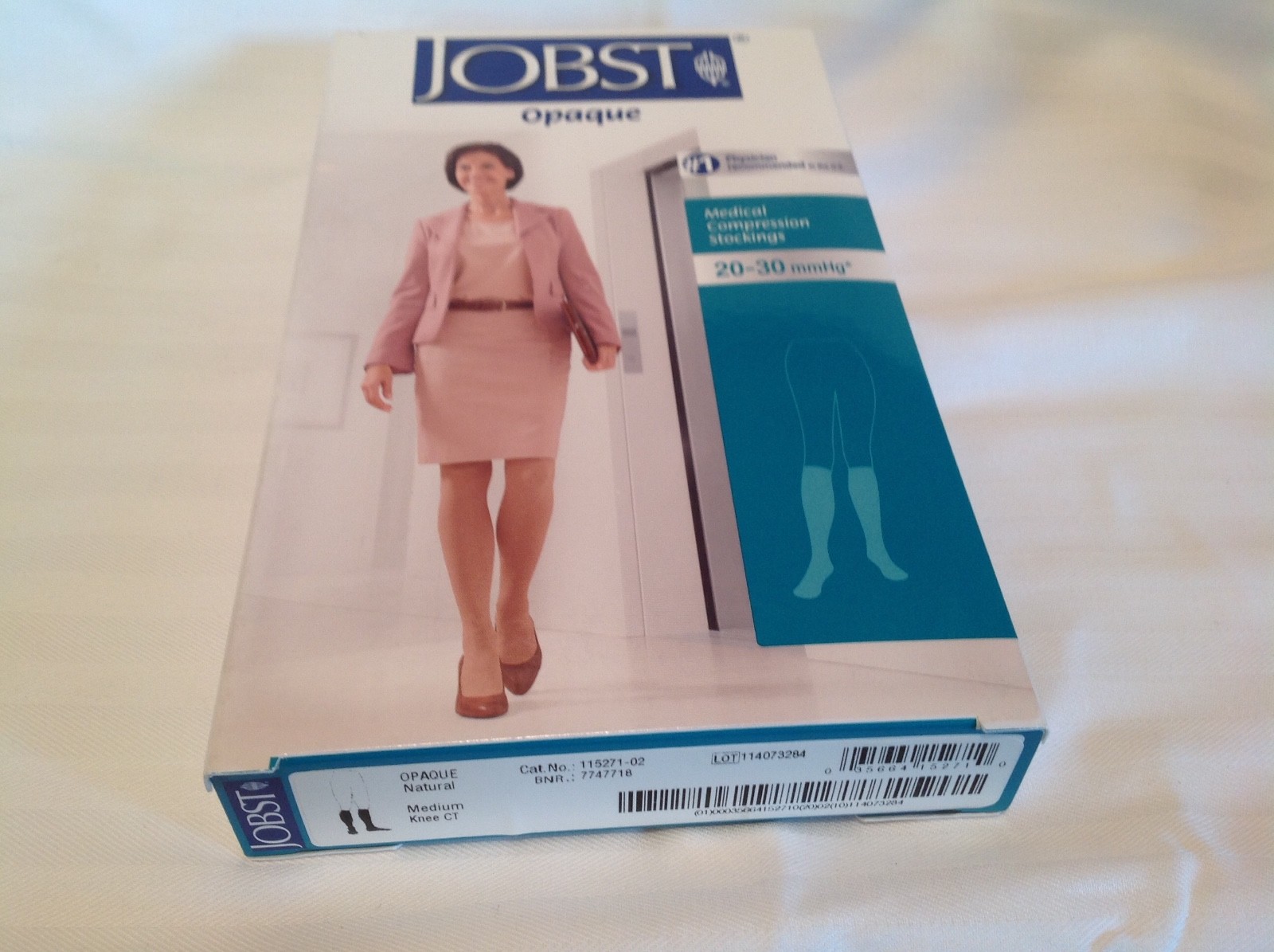 JOBST Medical LegWear Knee High 20-30 mmHg Opaque Medium Silky Beige 1 Pair