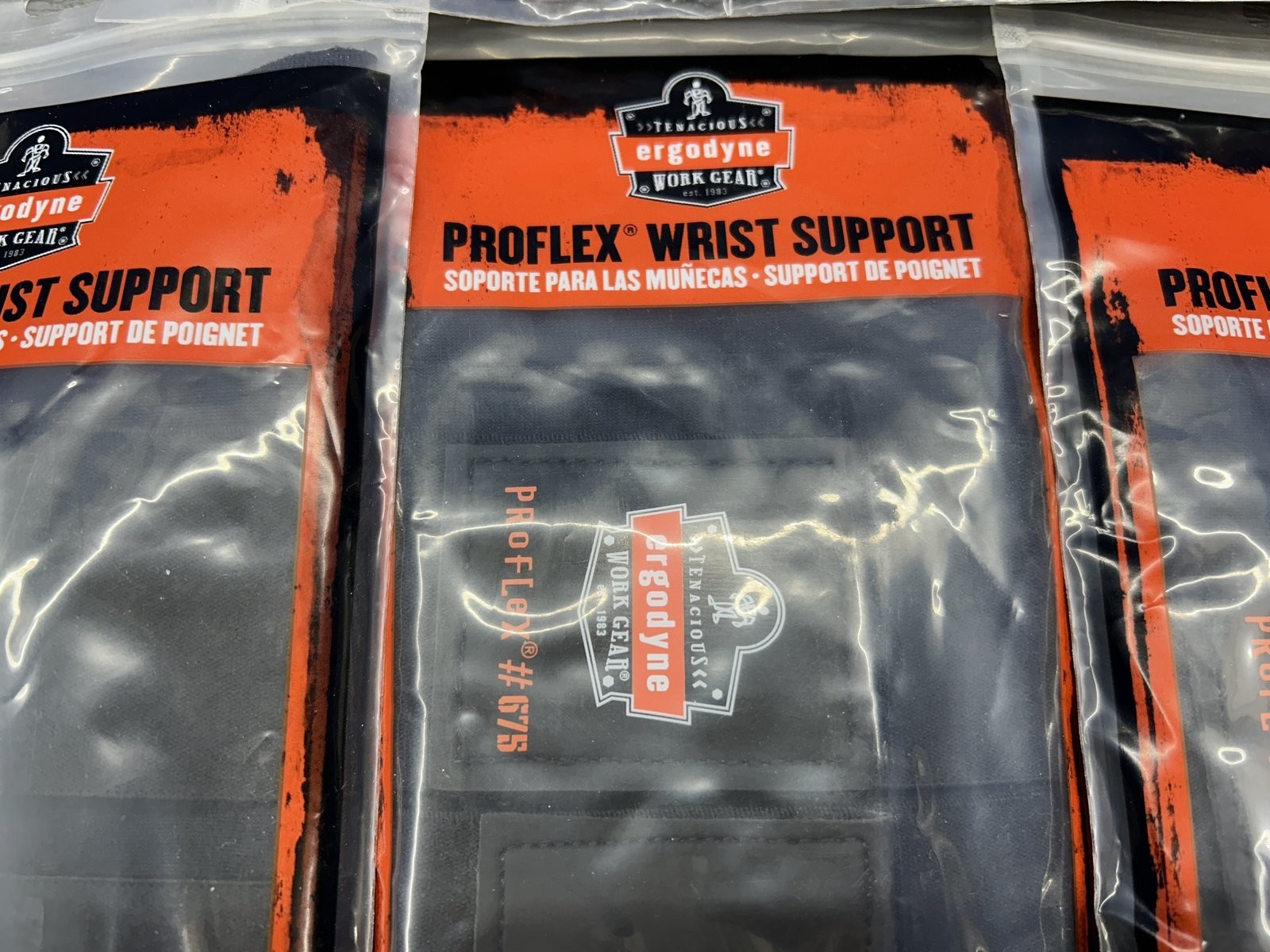 NEW LOT OF 8 ERGODYNE WORK GEAR 675 PROFLEX WRIST SUPPORT AMBI-DEXTROUS DOUBLE**
