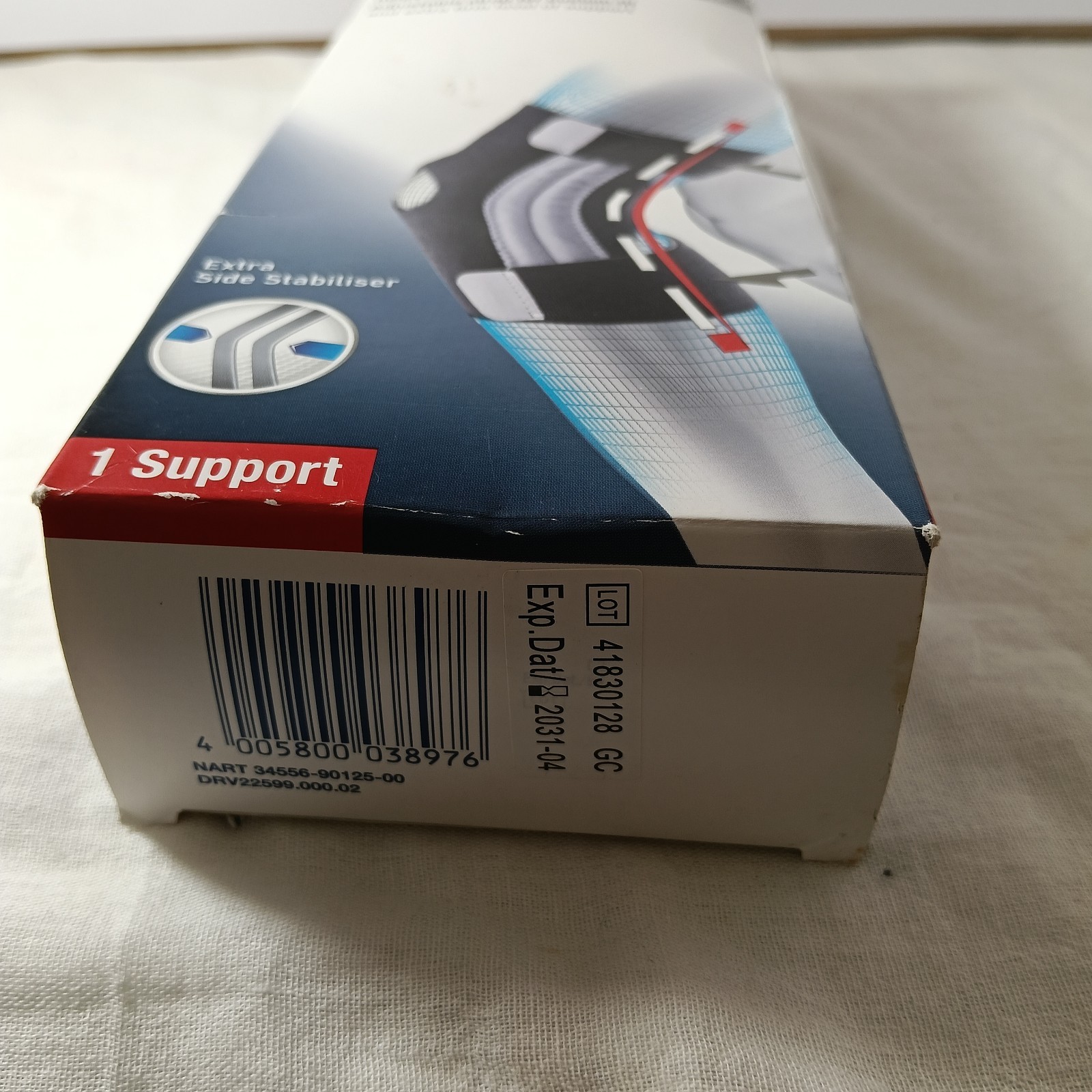Elastoplast Adjustable Knee Stabiliser