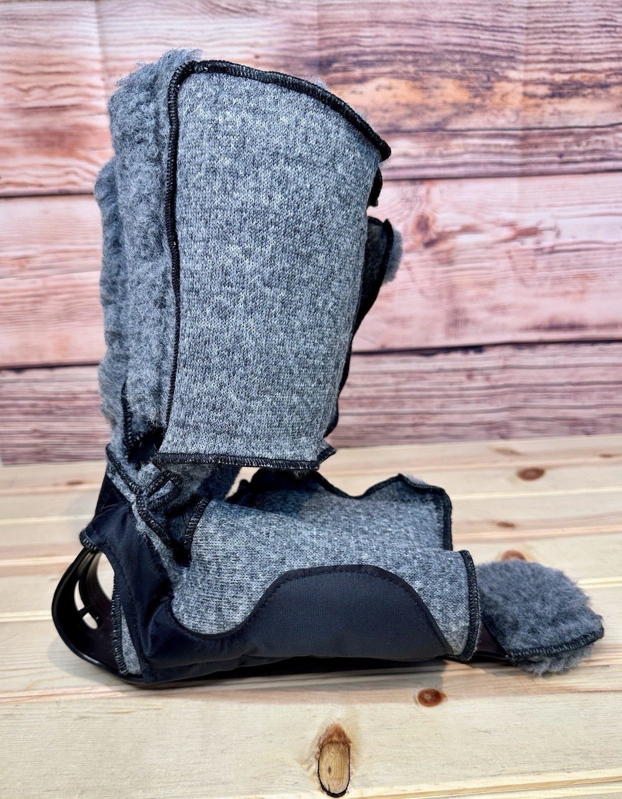 DeRoyal Fleece Ankle Contracture Boot Size L Foot Drop and Heel Protection 4307D