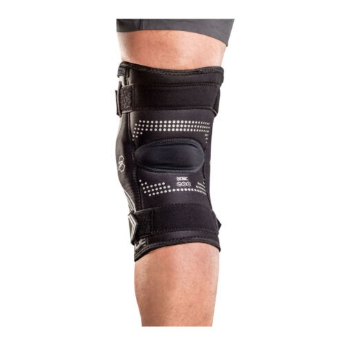 DonJoy Performance Bionic Drytex Knee Sleeve (Black/Medium).