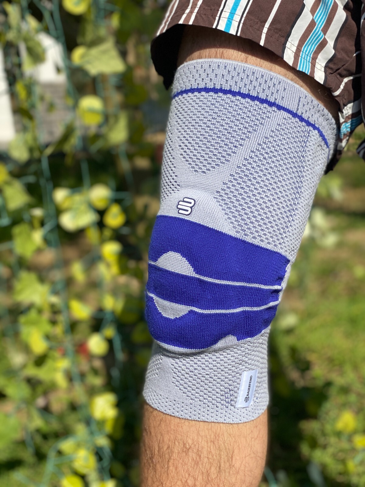 Bauerfeind GenuTrain Silicon Top Knee Brace Patella Support Sleeve ACL Size 7
