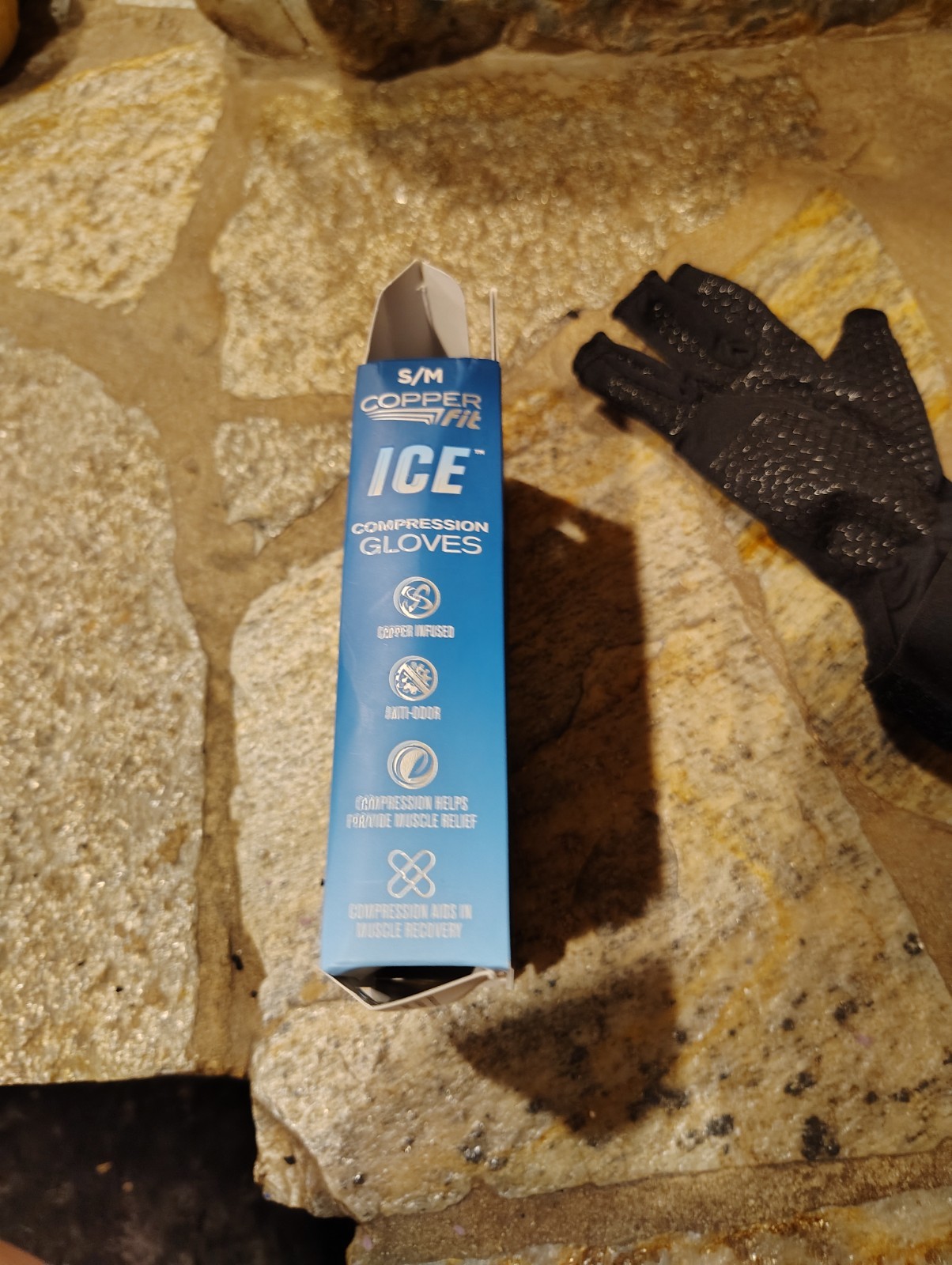 Copper Fit Ice Menthol Infused Compression Right Glove Only Small / Medium S/M