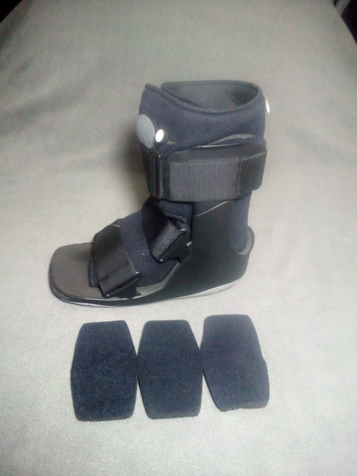 Ovation Medical Orthopedic: Pneumatic: Compression Walking Boot: Brace: Medium
