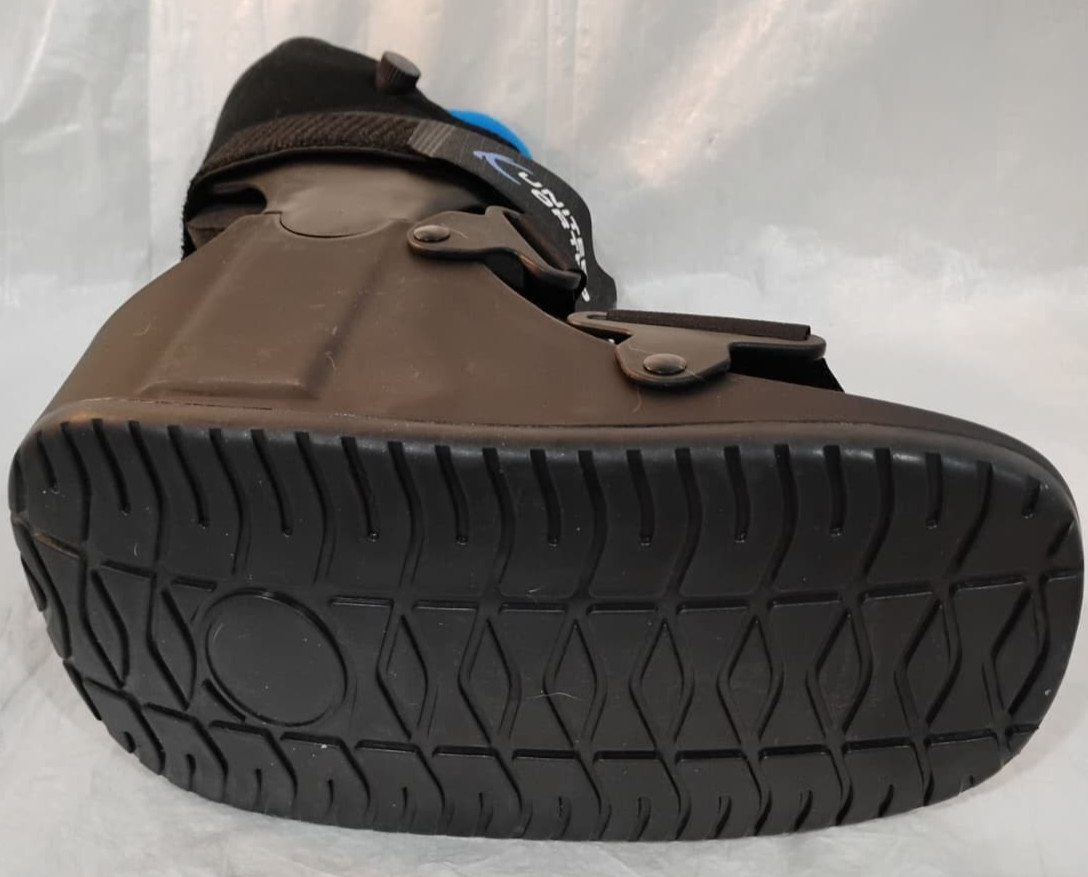 United Ortho Short Air Cam Walker Fracture Boot, Small, Black