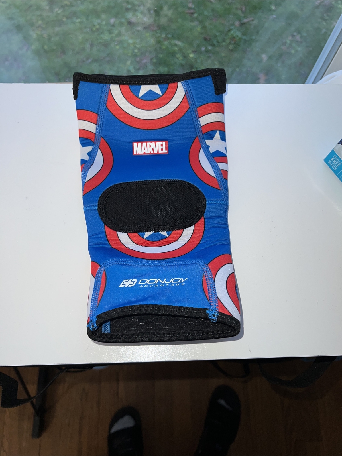 NIB Youth Marvel Avengers Captain America Neoprene Knee Sleeve (DONJOY)