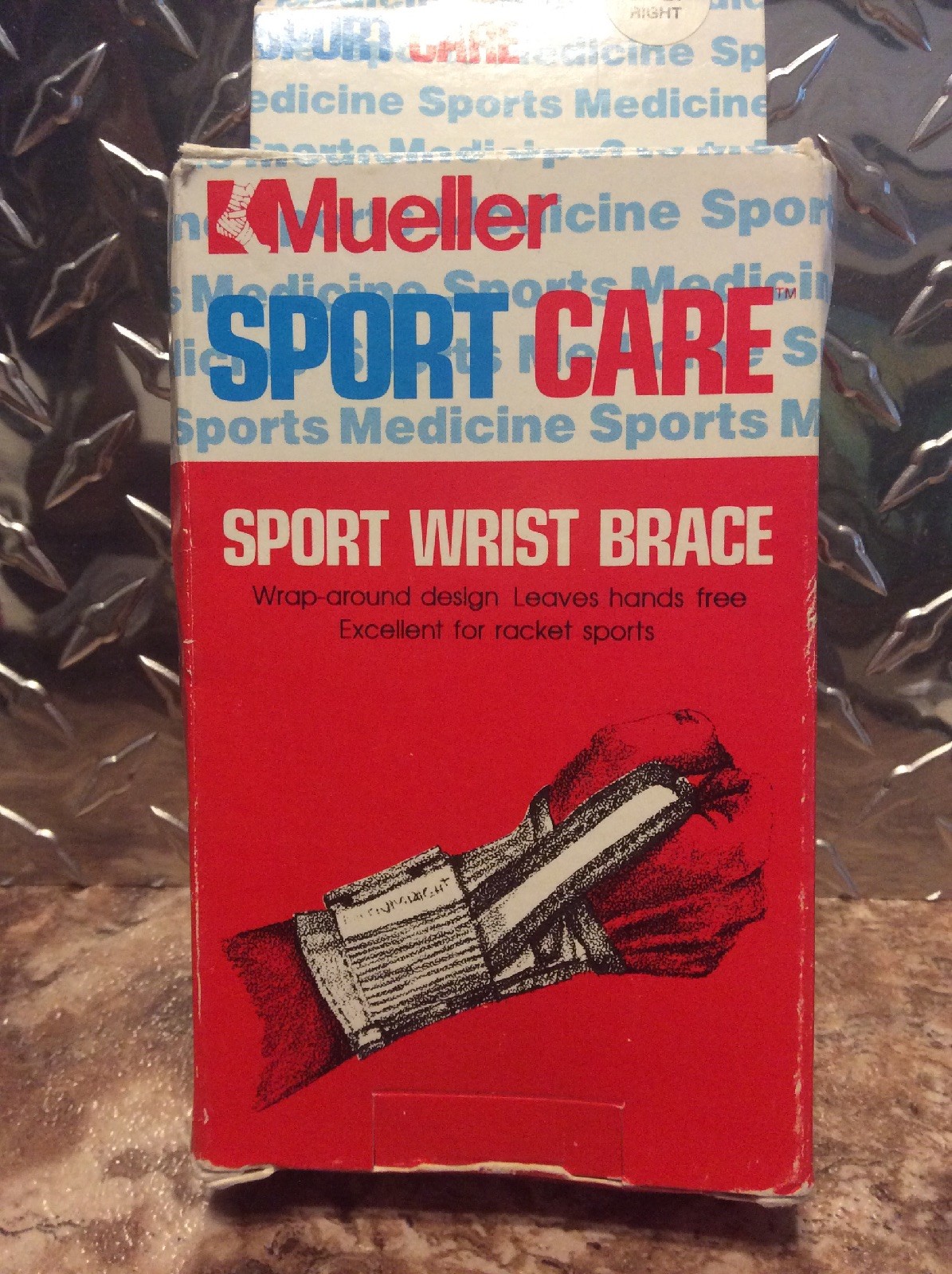 Mueller Fitted Sport Wrist Brace Large Right Hand