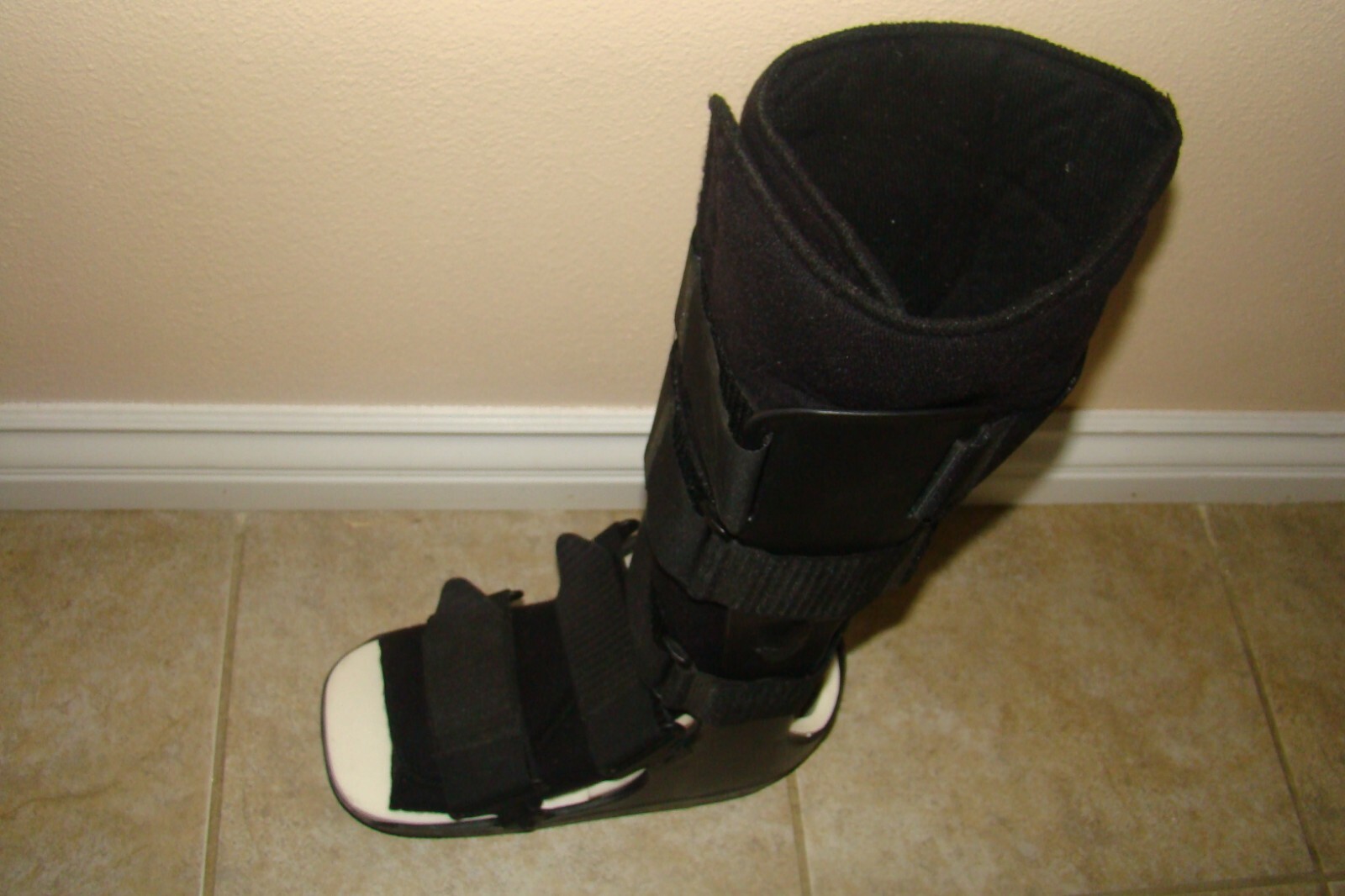 Orthopedic Walking Boot Padded Brace Royce Medical Equalizer, Size Medium