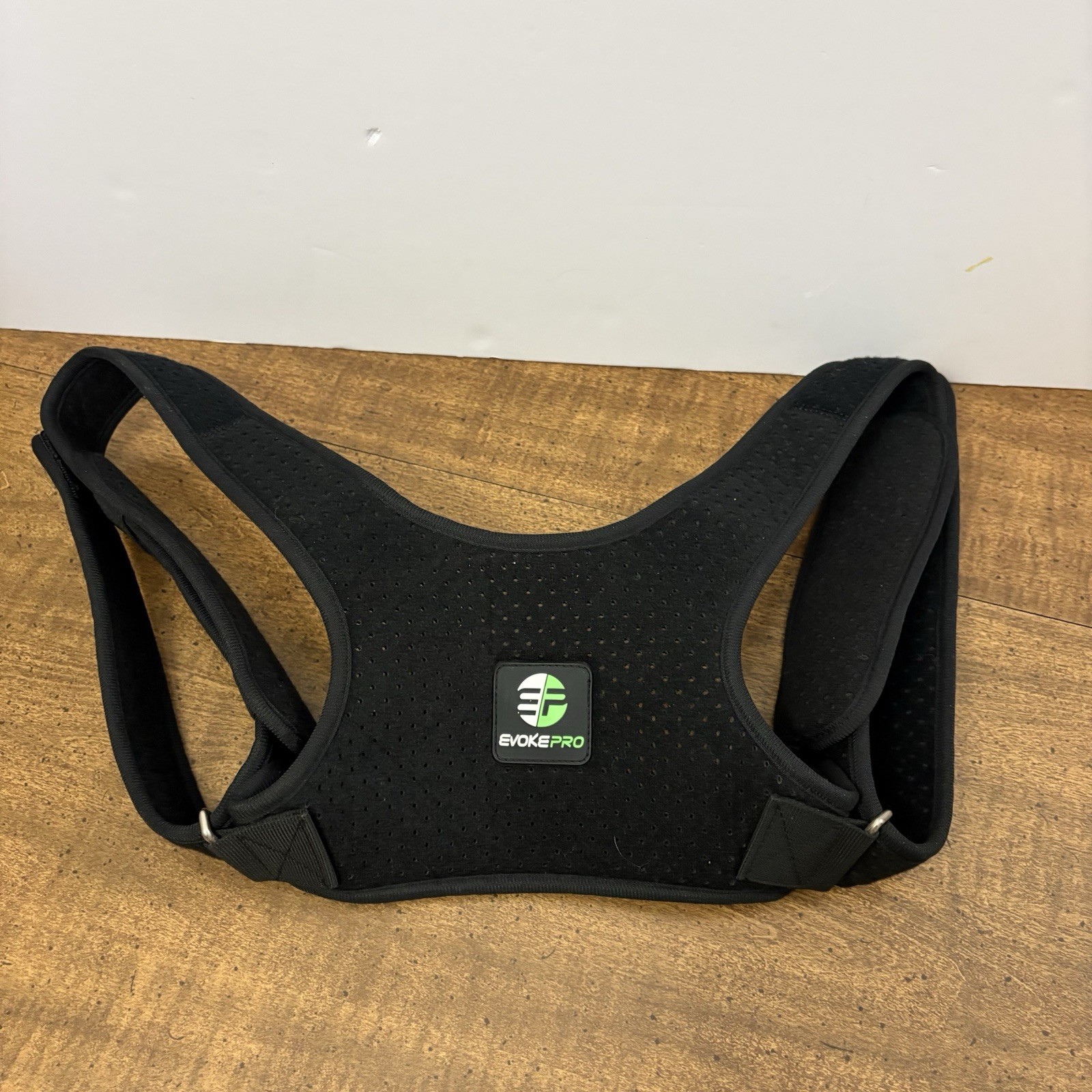 Evoke Pro Upper Back Neck Pain Relief Brace Clavicle for Men and Women Cl