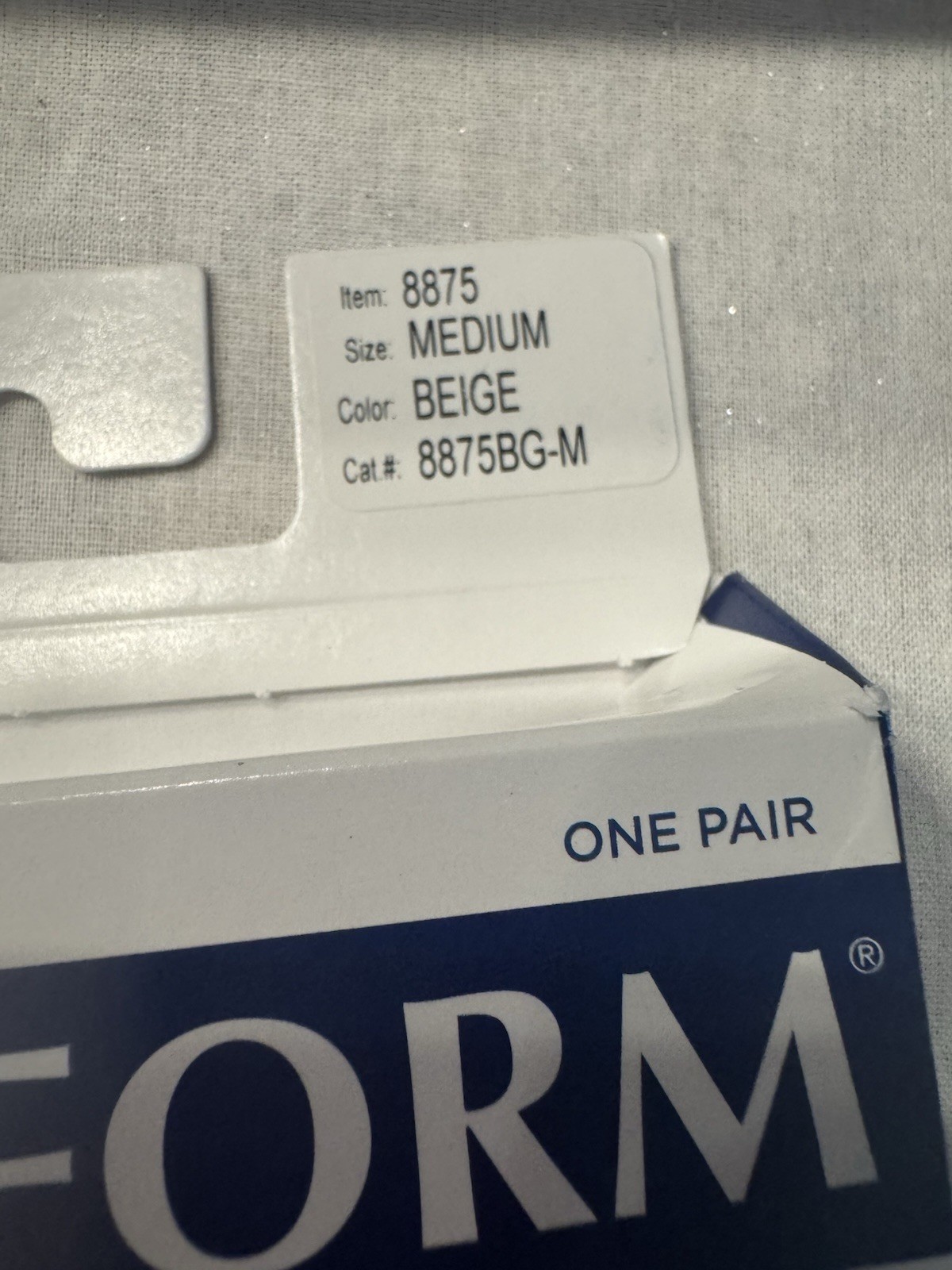 Truform 8875 Below Knee Medium Compression Stockings 15-20 mm Hg Beige