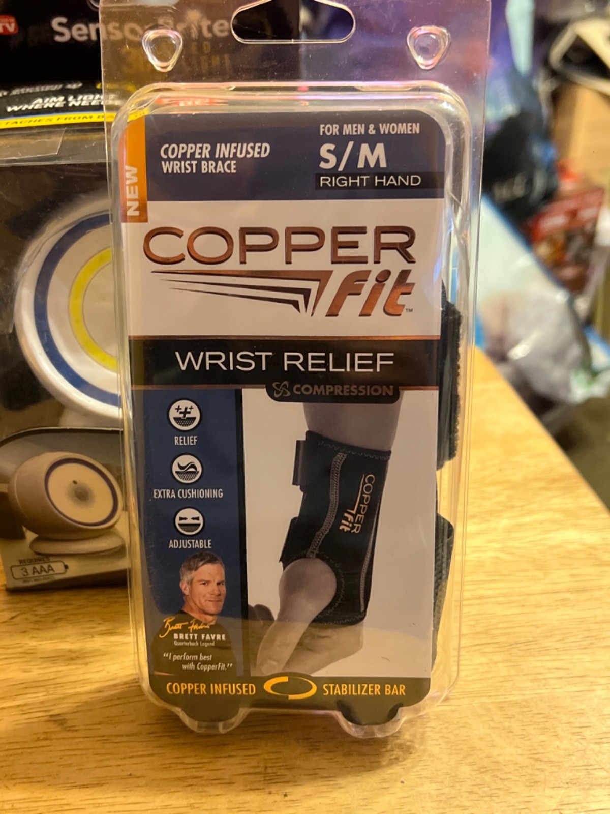 NIB Copper Fit Rapid Relief, Wrist Brace Adjustable Fits Right Wrist S/M